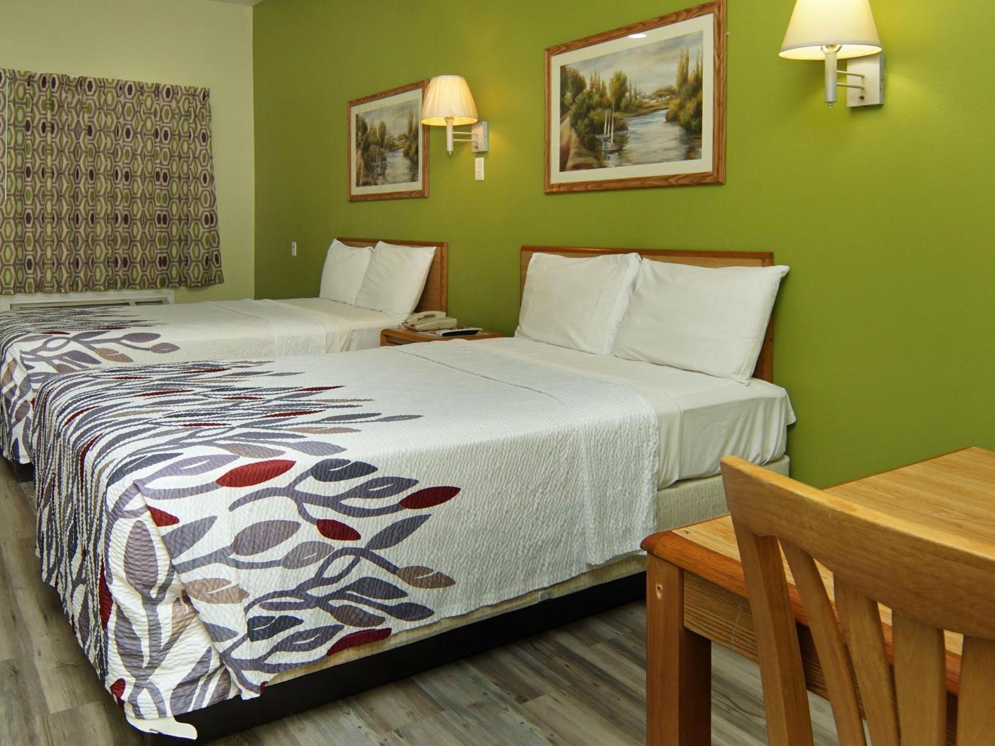 Double Room with Two Double Beds - Non-Smoking photo 3