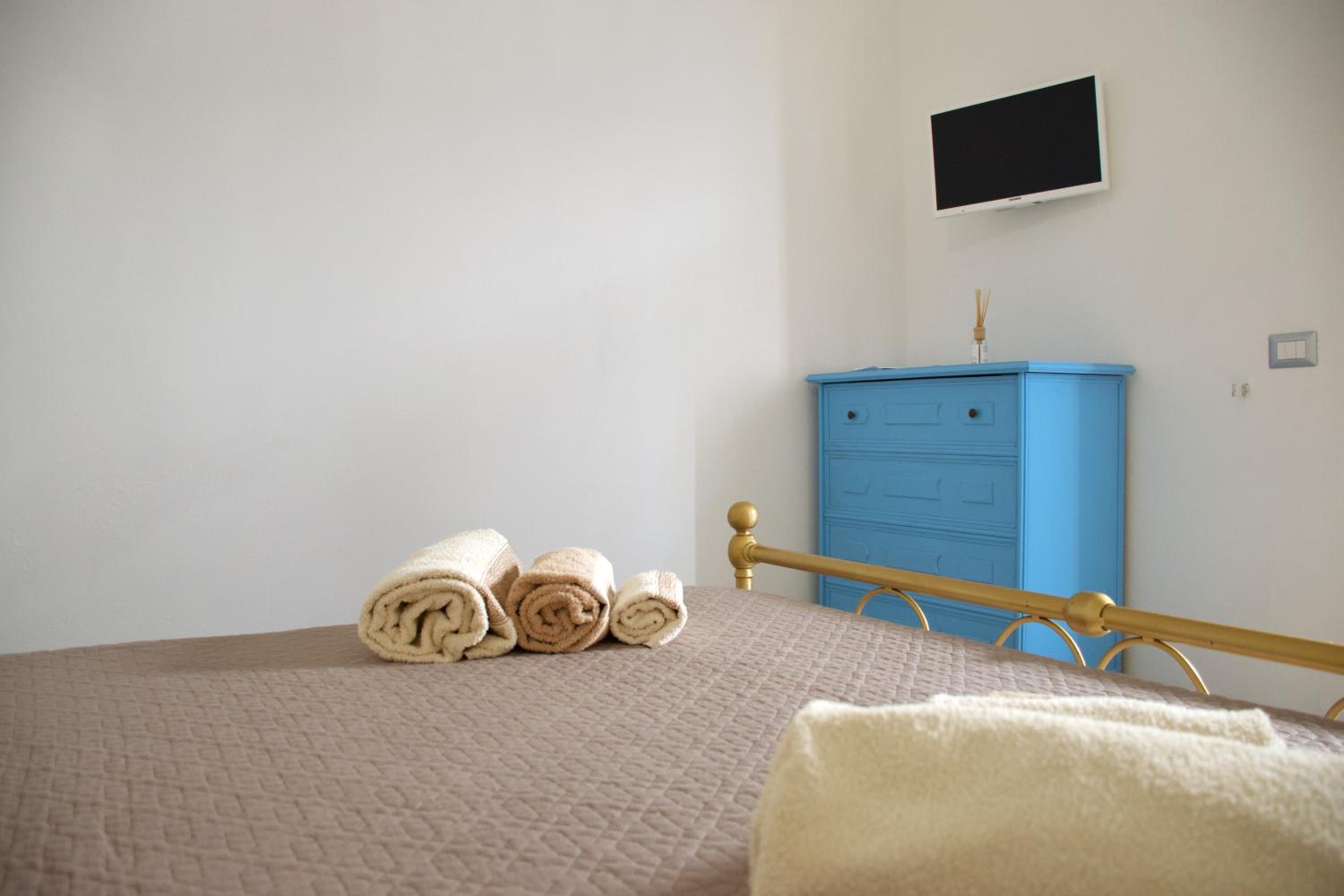 Triple Room with Private Bathroom photo 3