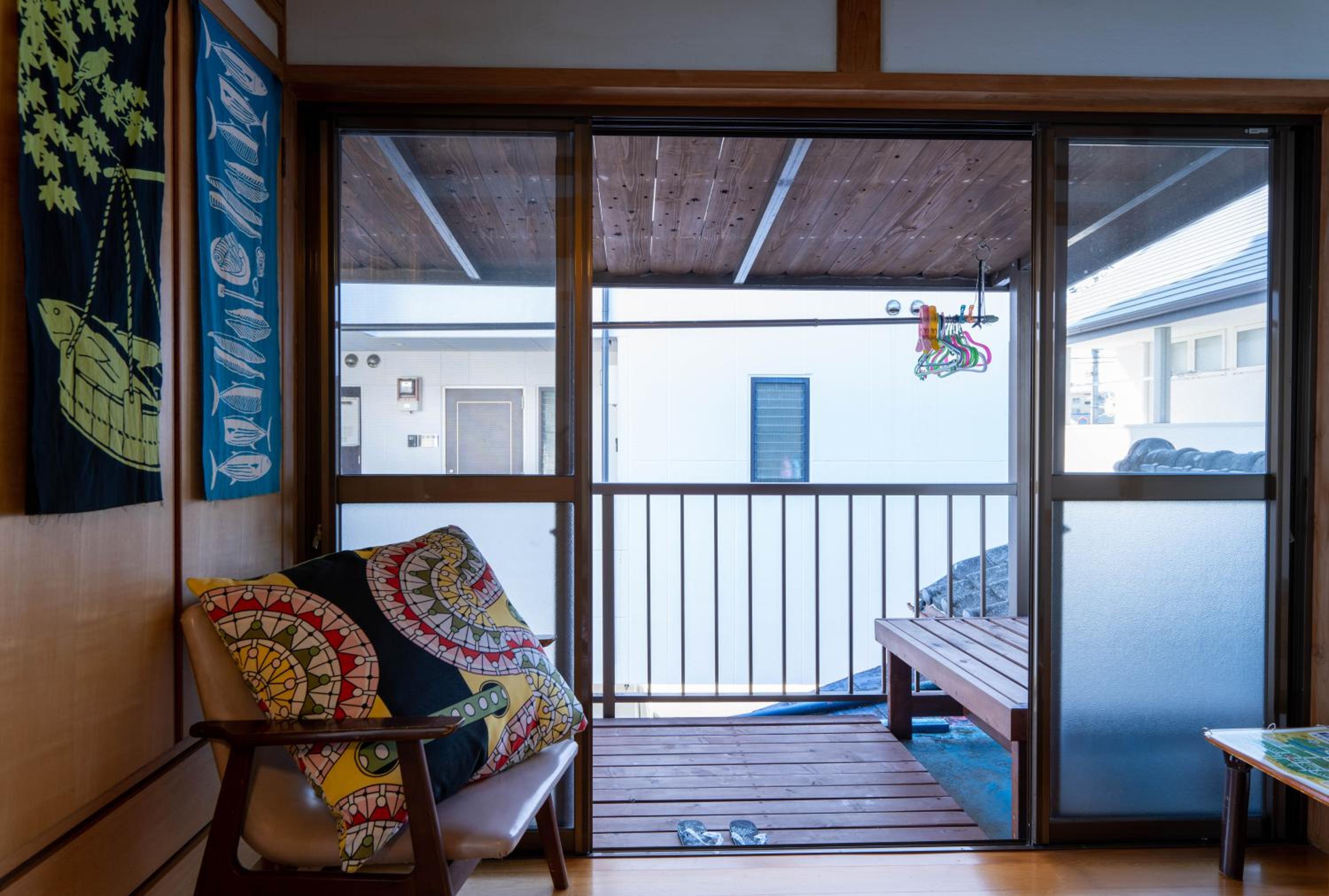 Triple Room with Balcony - Photo 19