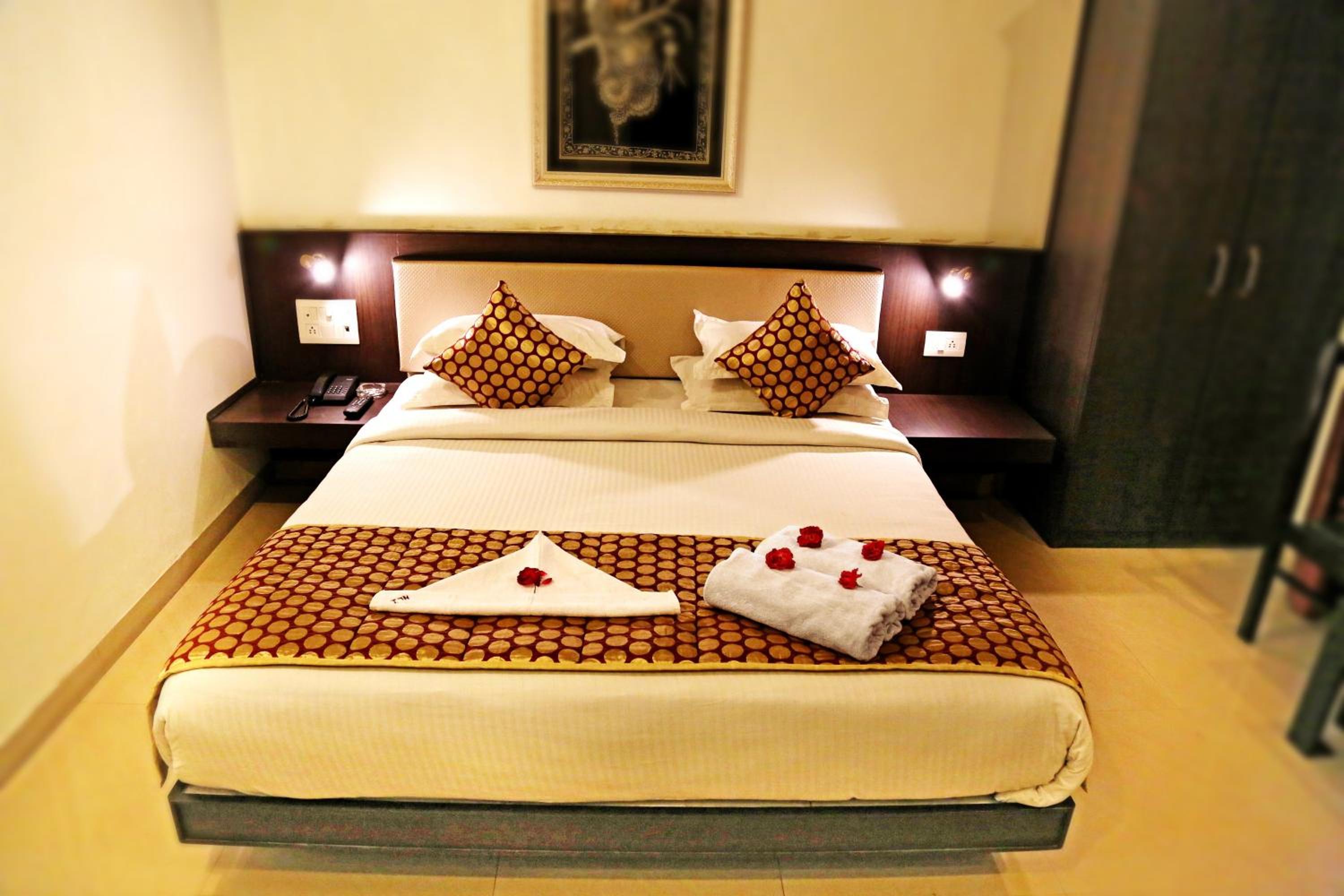 Deluxe Non AC Room photo 1
