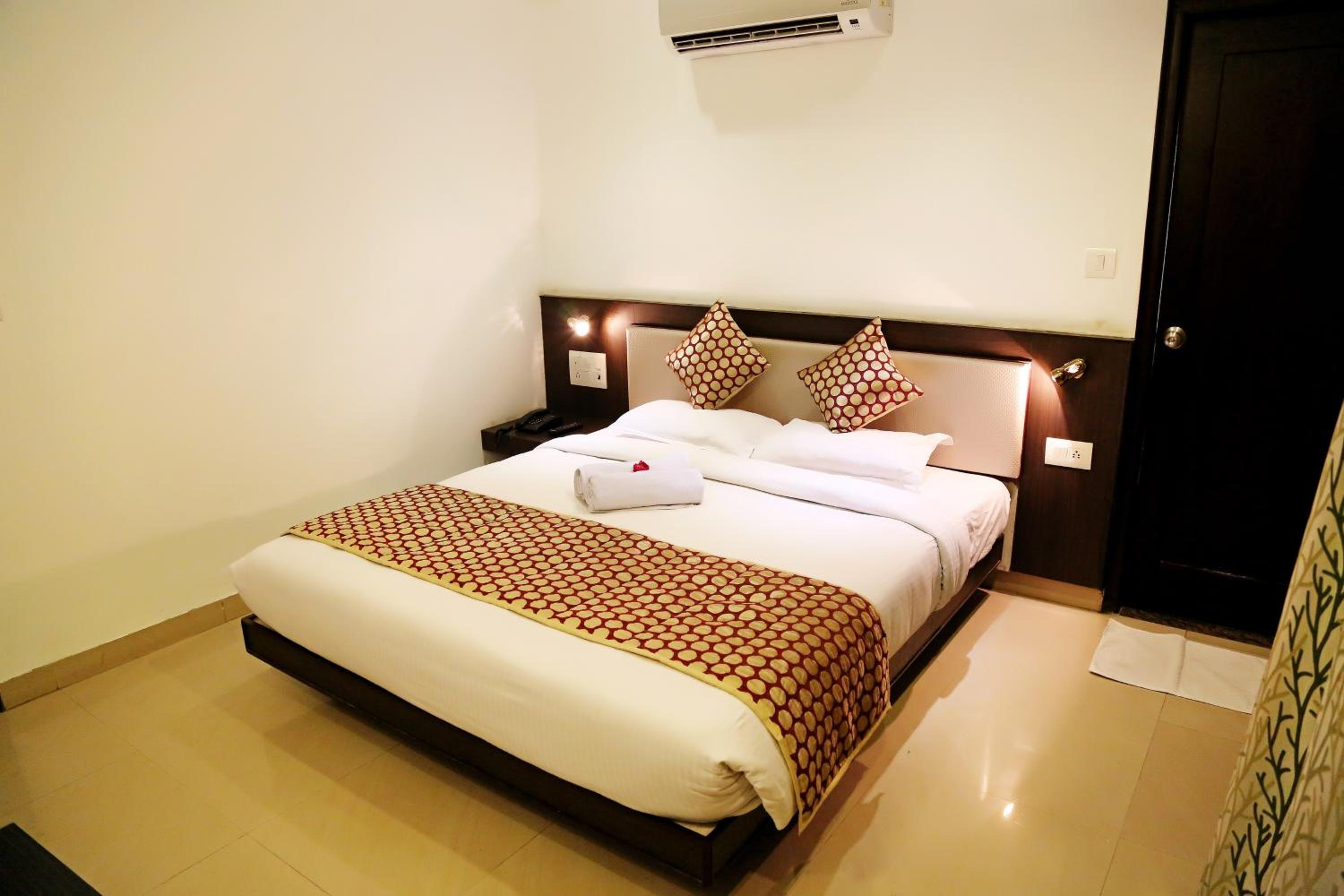 Deluxe Double Room photo 3