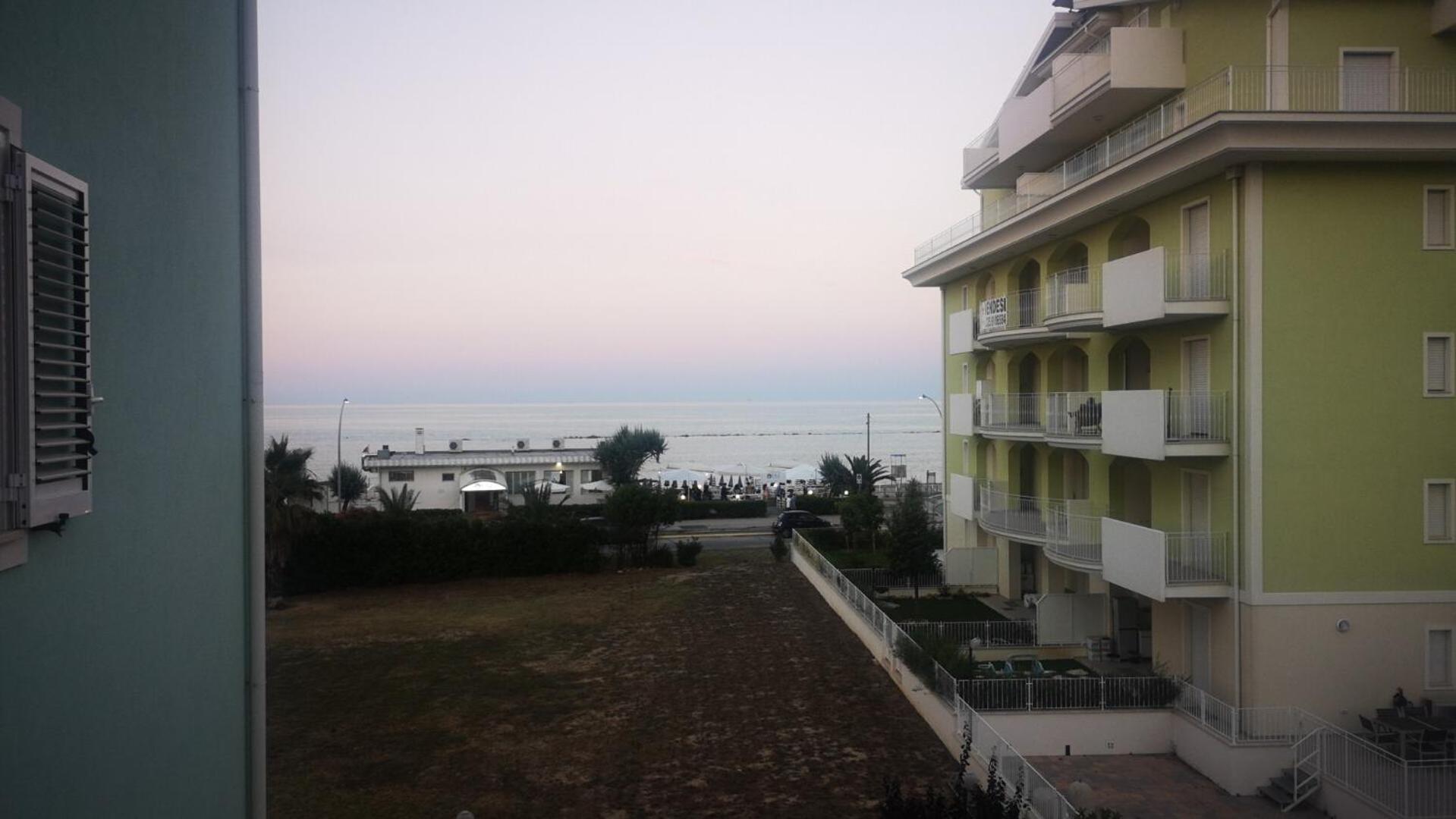 Apartment With Sea View photo 3