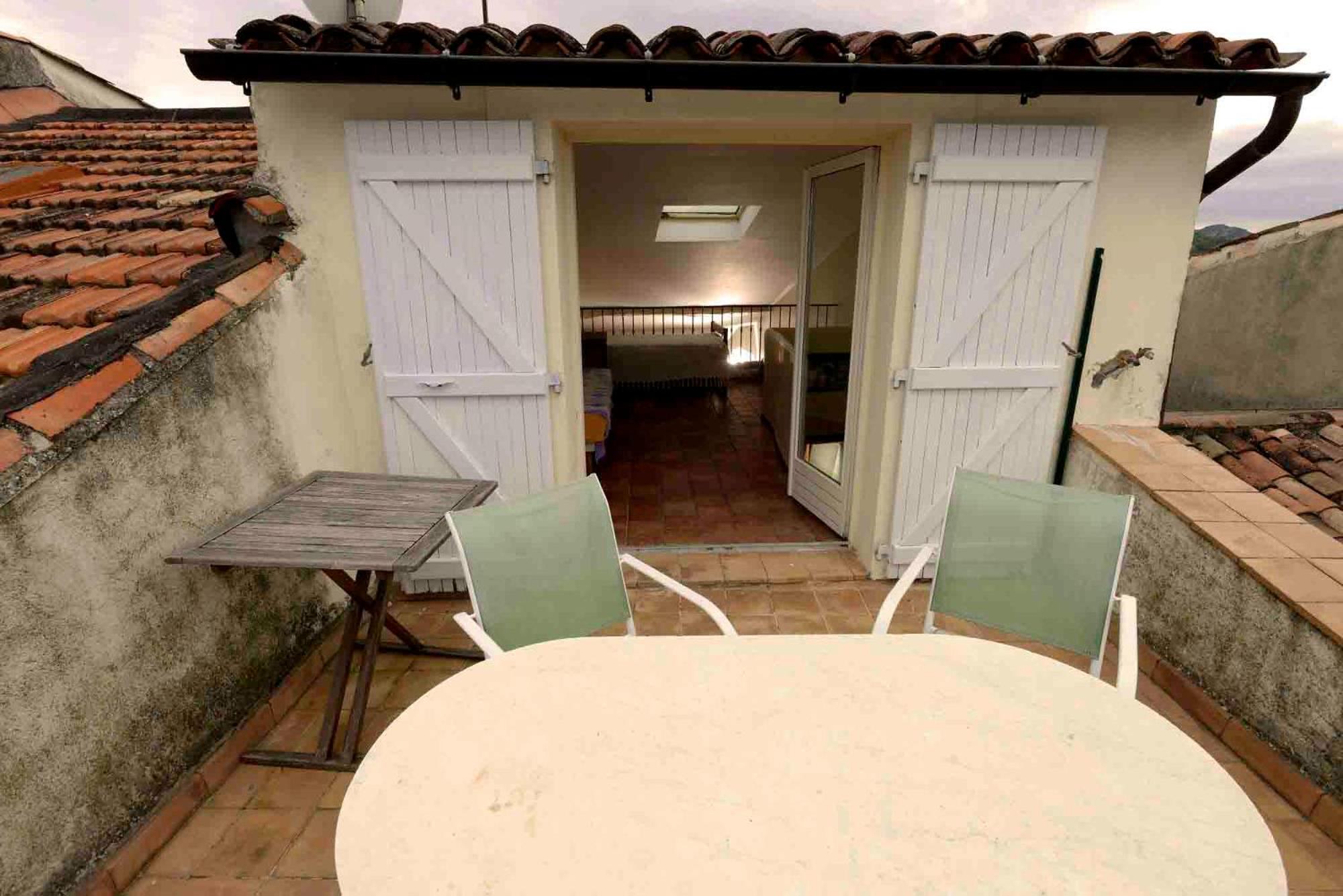 Suite - Photo 3