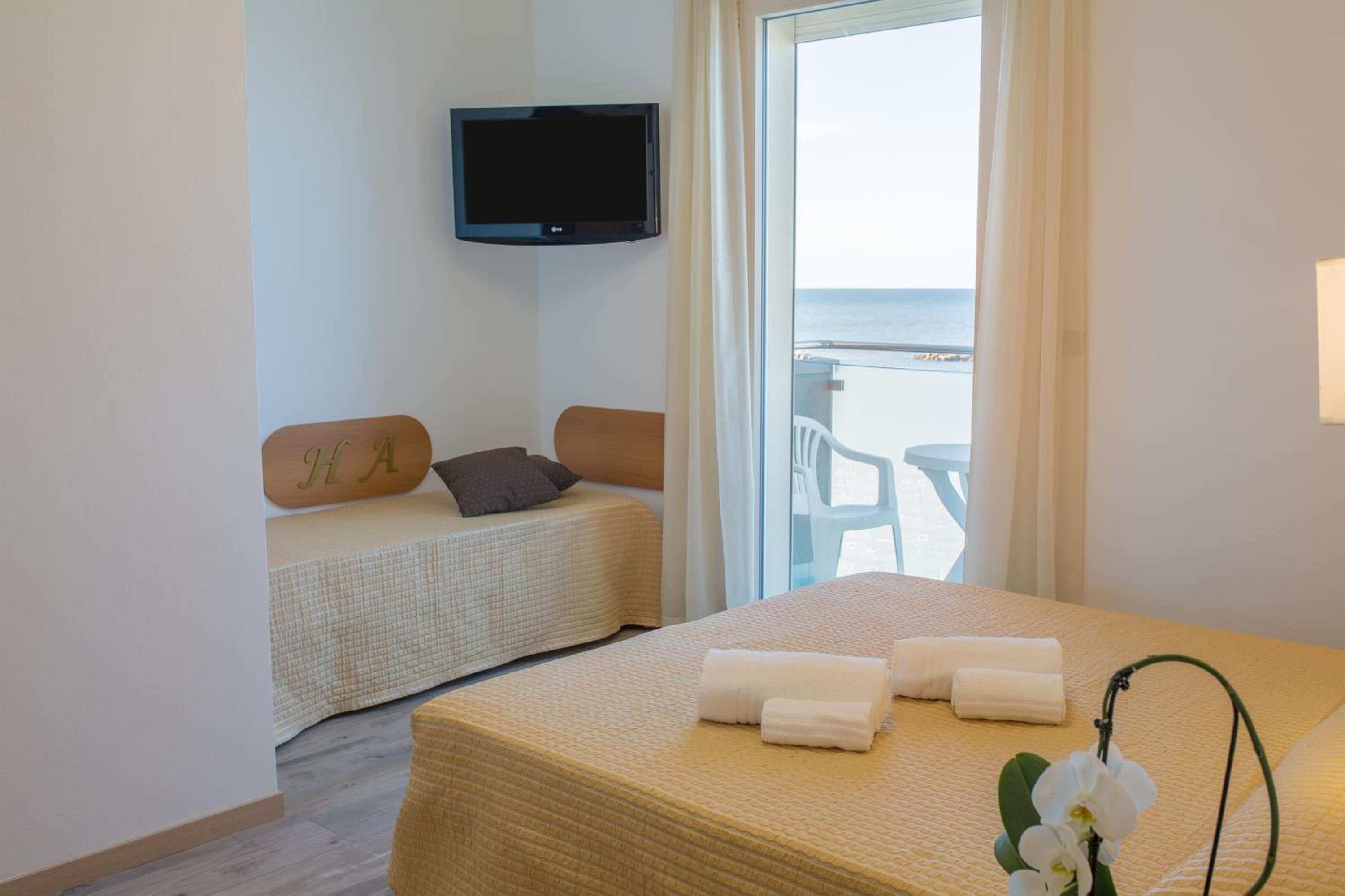 Double Room with Balcony and Sea View photo 1