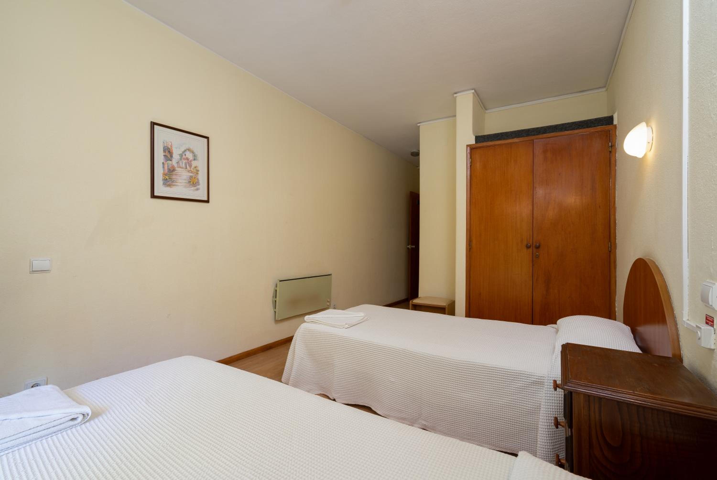 Double or Twin Room photo 3