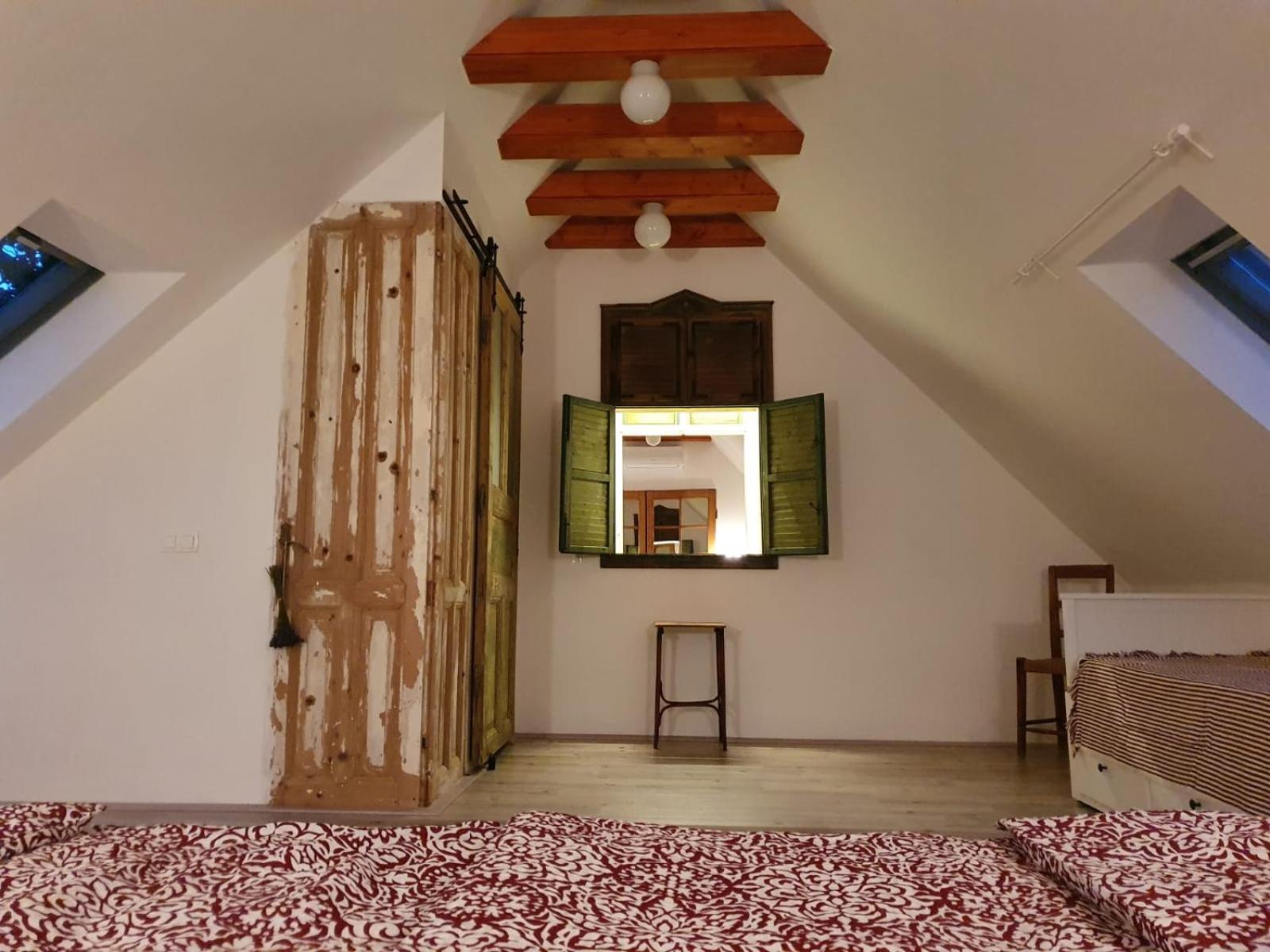 One-Bedroom Apartment - Photo 16