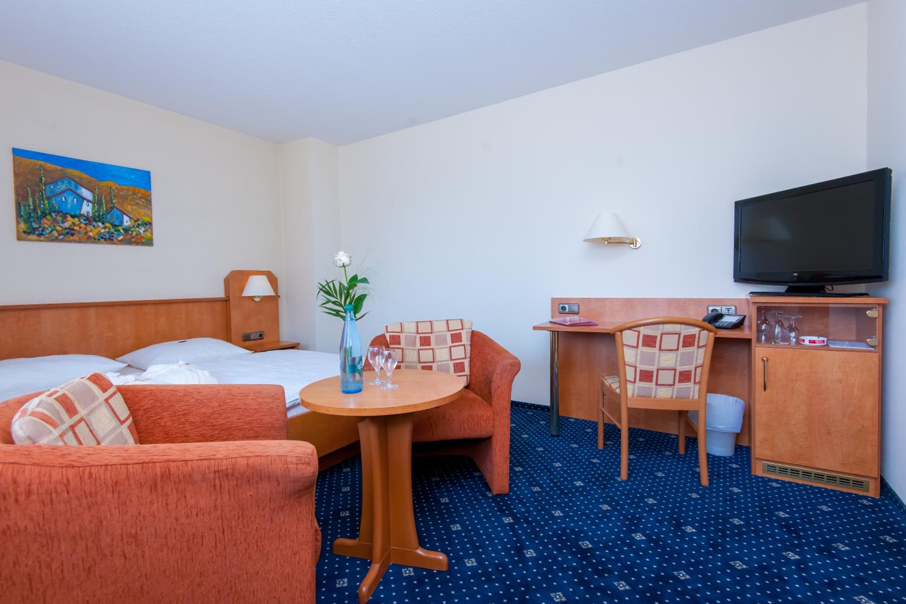 Double Room - Photo 3