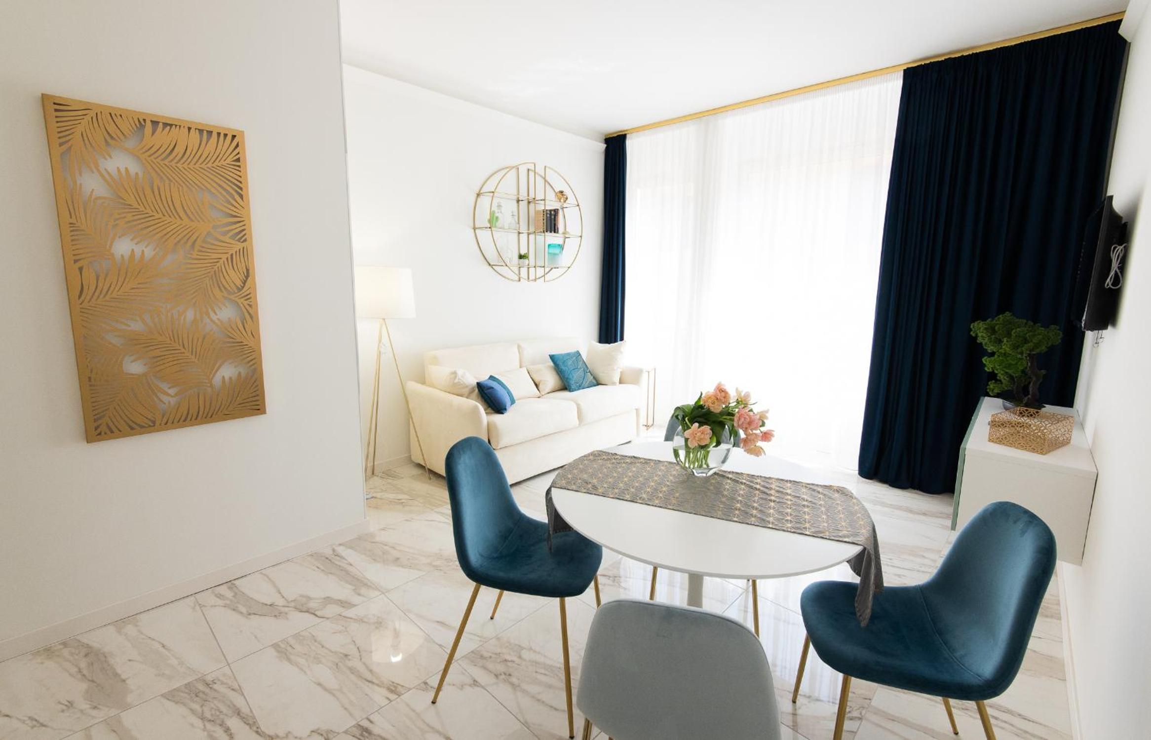 One-Bedroom Apartment - Photo 22