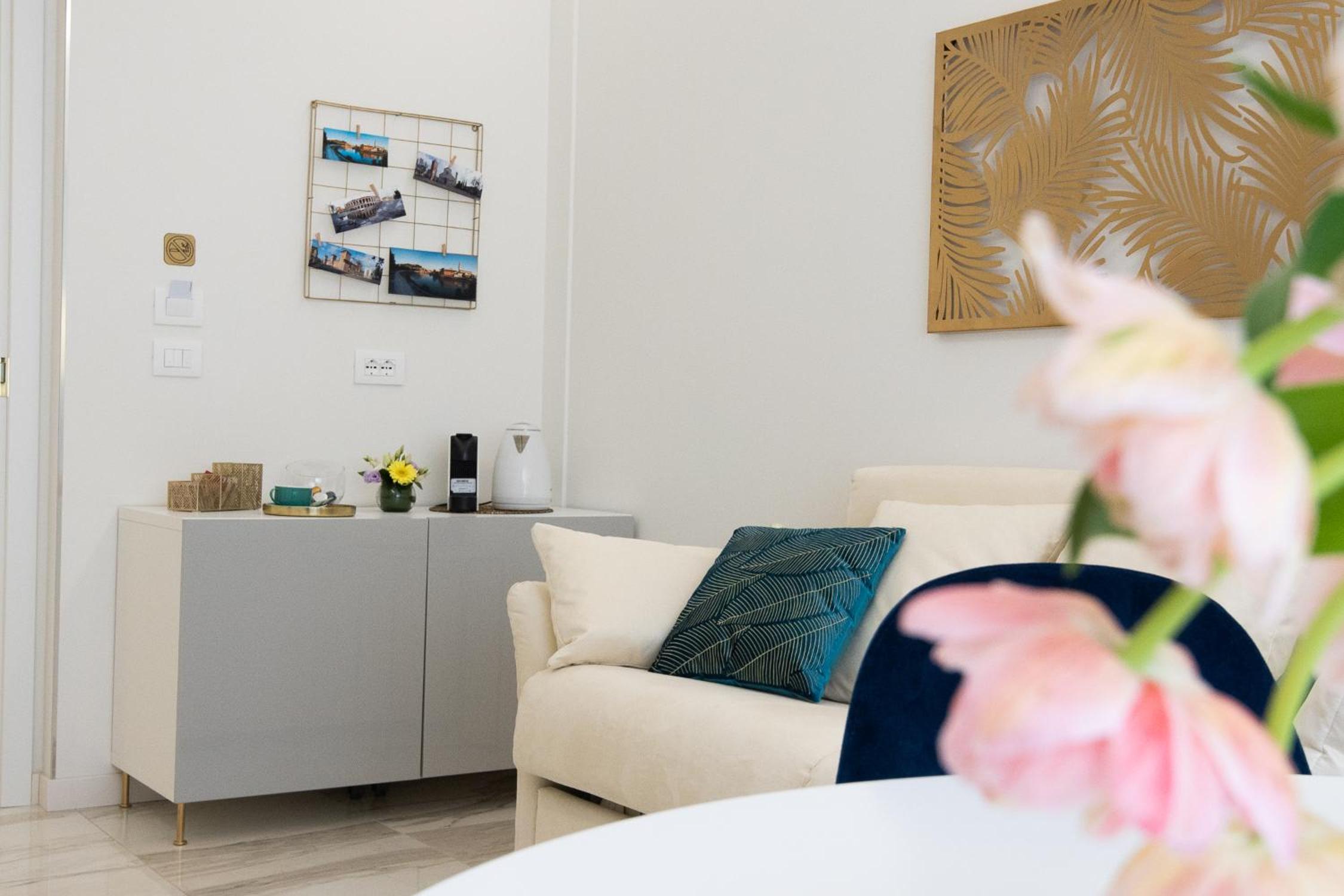 One-Bedroom Apartment - Photo 24