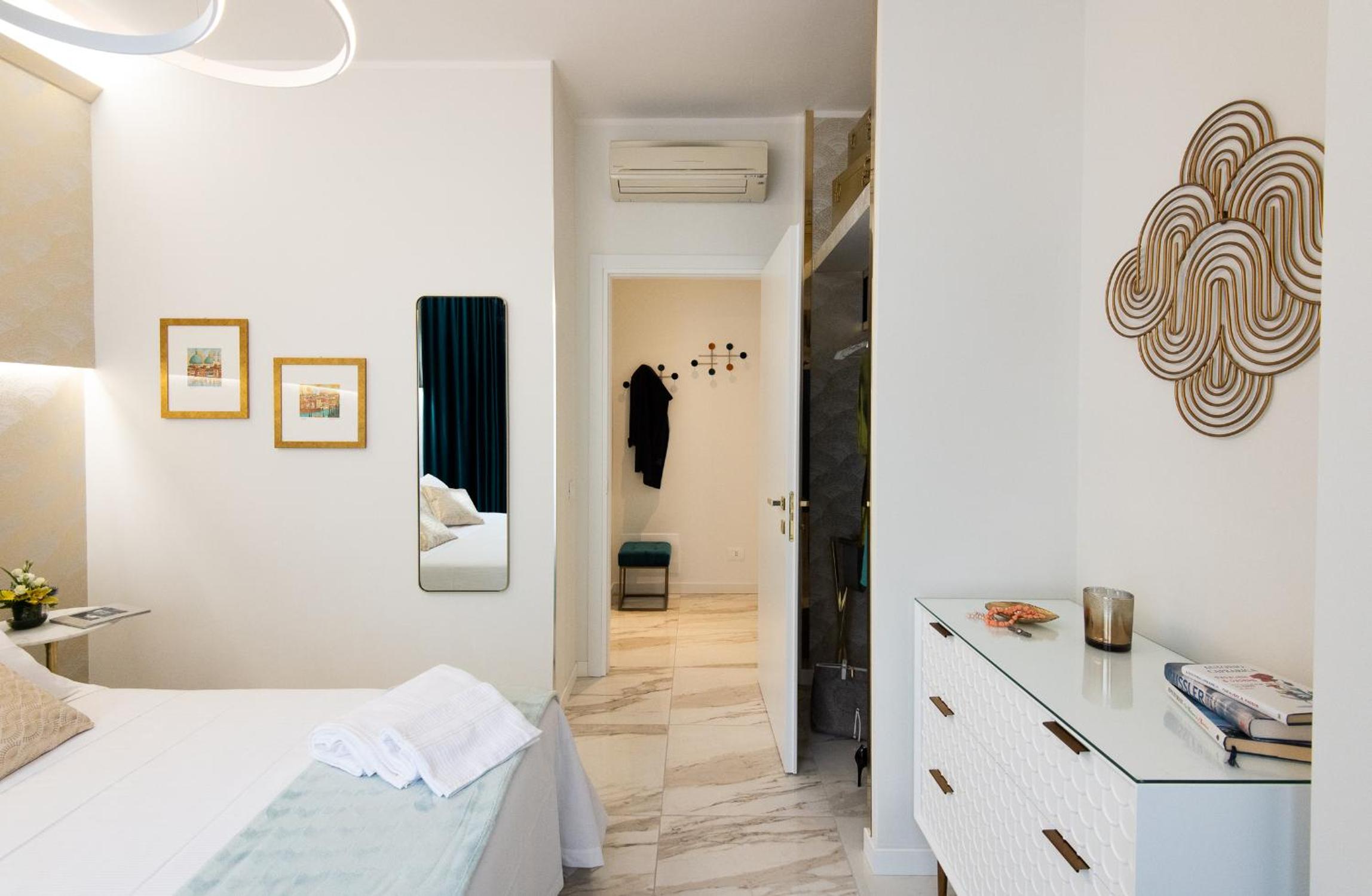One-Bedroom Apartment - Photo 17