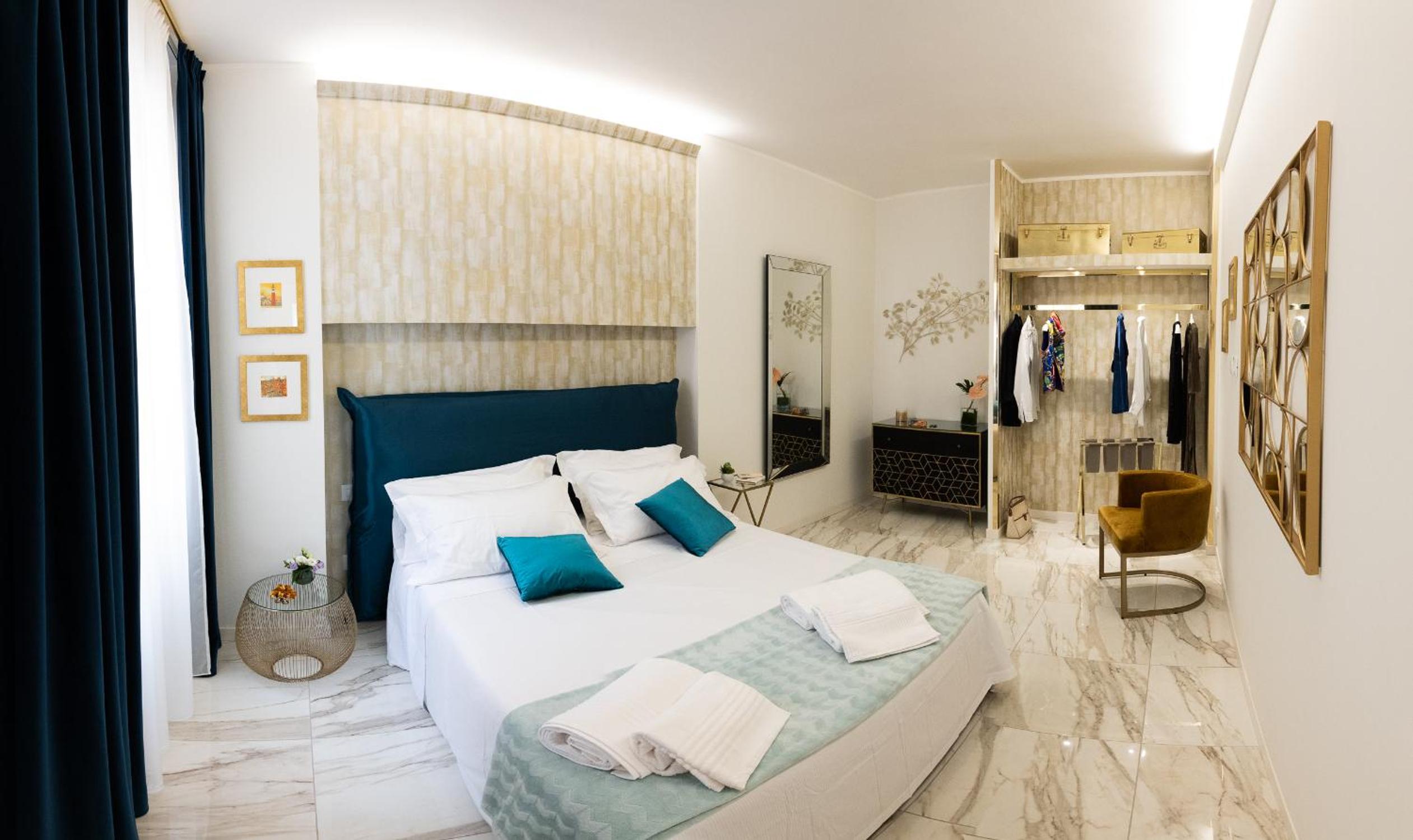 One-Bedroom Apartment - Photo 18
