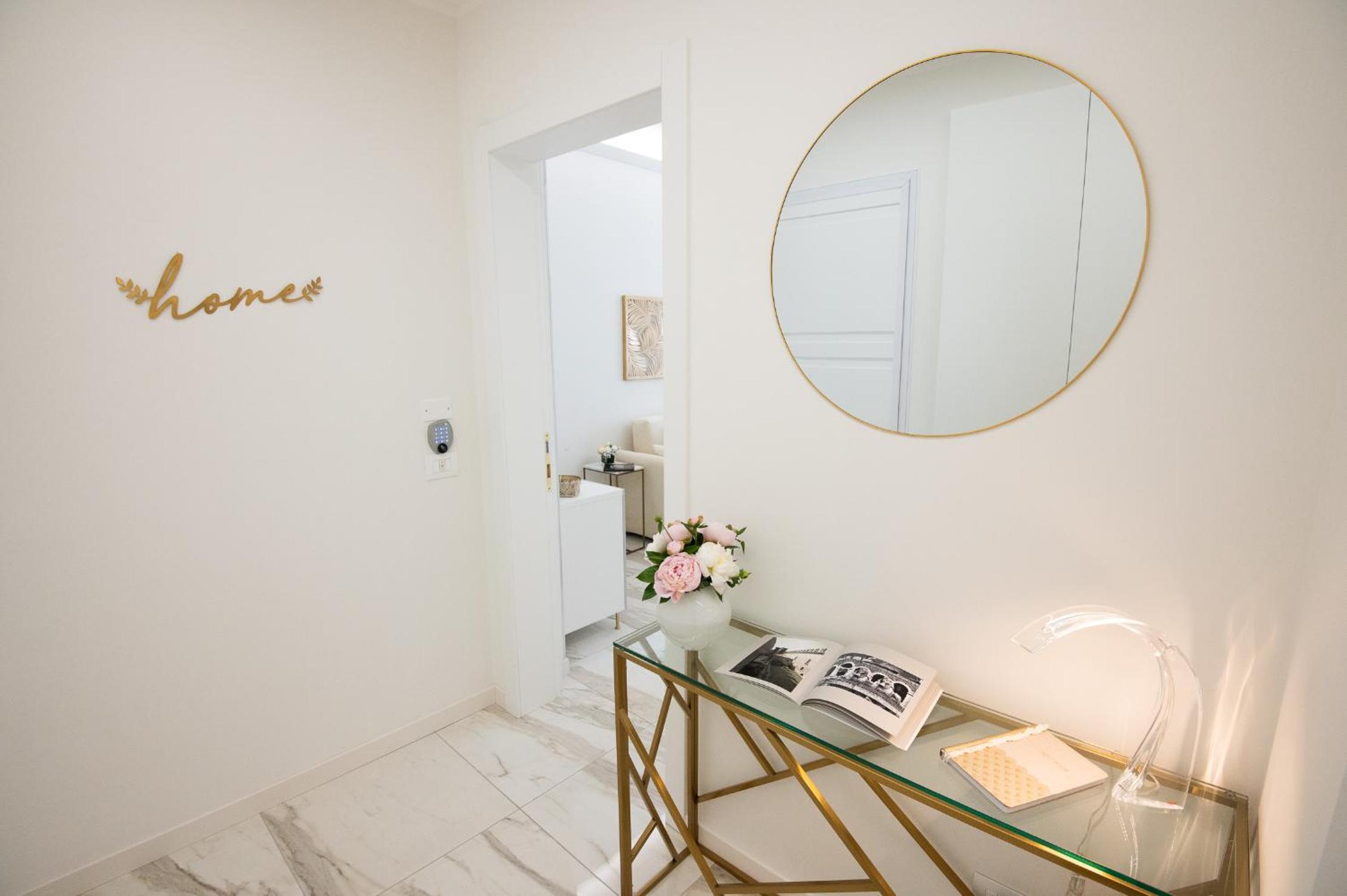 One-Bedroom Apartment - Photo 14