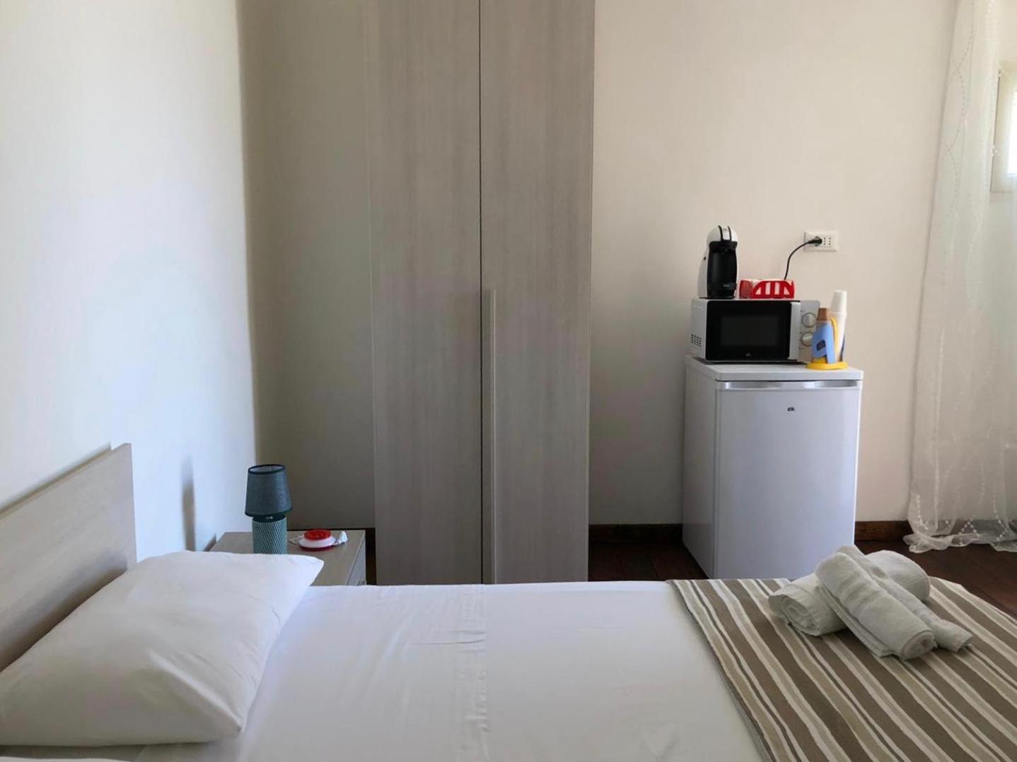Double or Twin Room - Photo 3