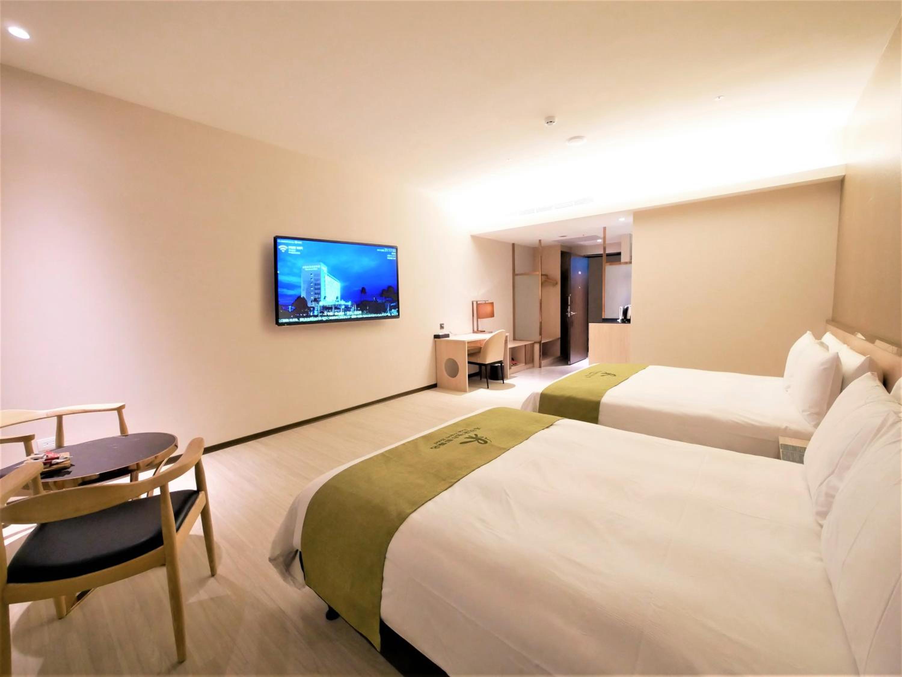 Quadruple Room with Bath