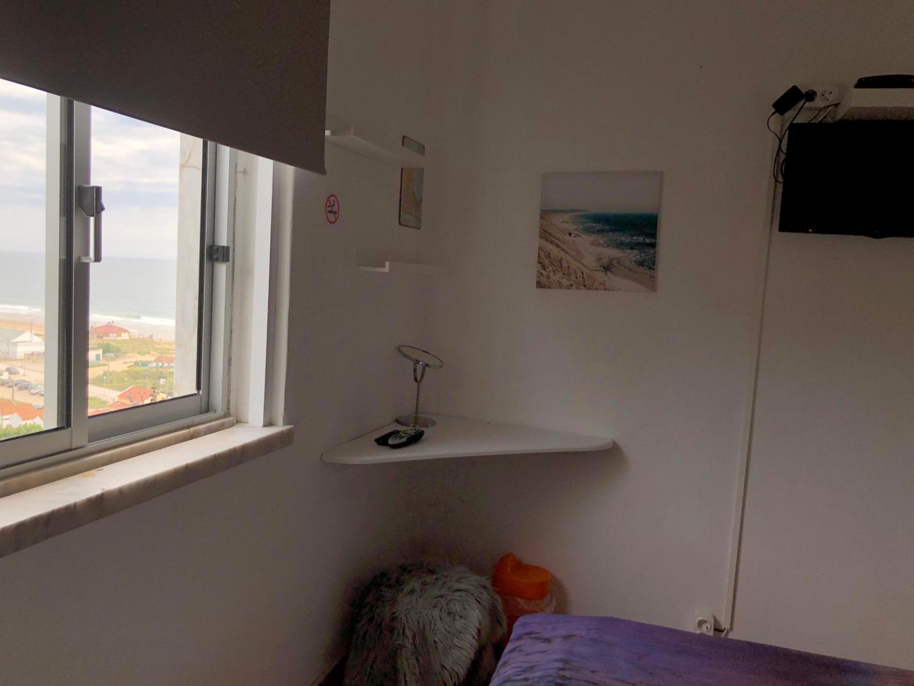 Double Room with Sea View - Photo 3