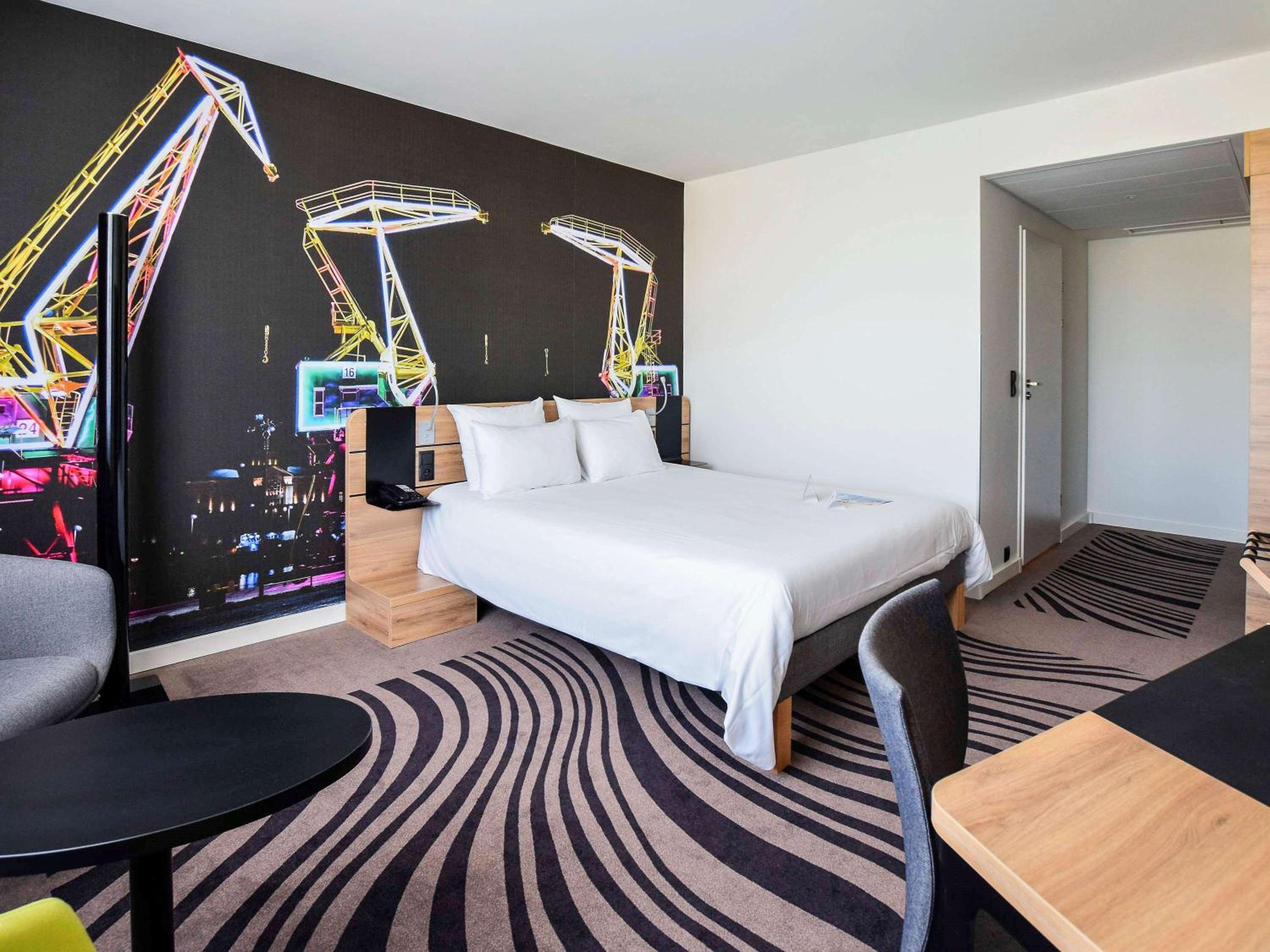 Suite with One Double Bed and Sofa Bed - Photo 1