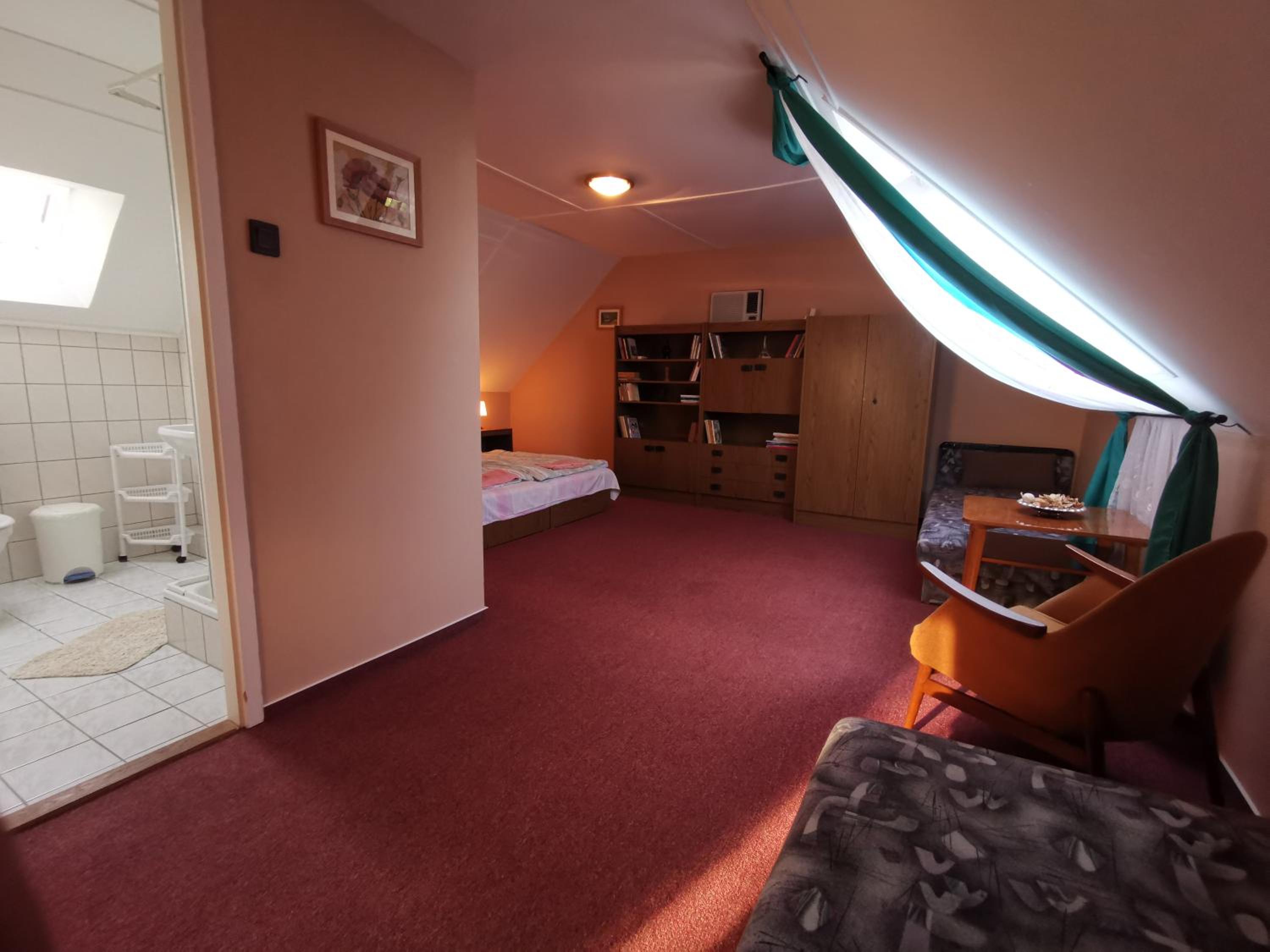 Three-Bedroom House - Photo 5