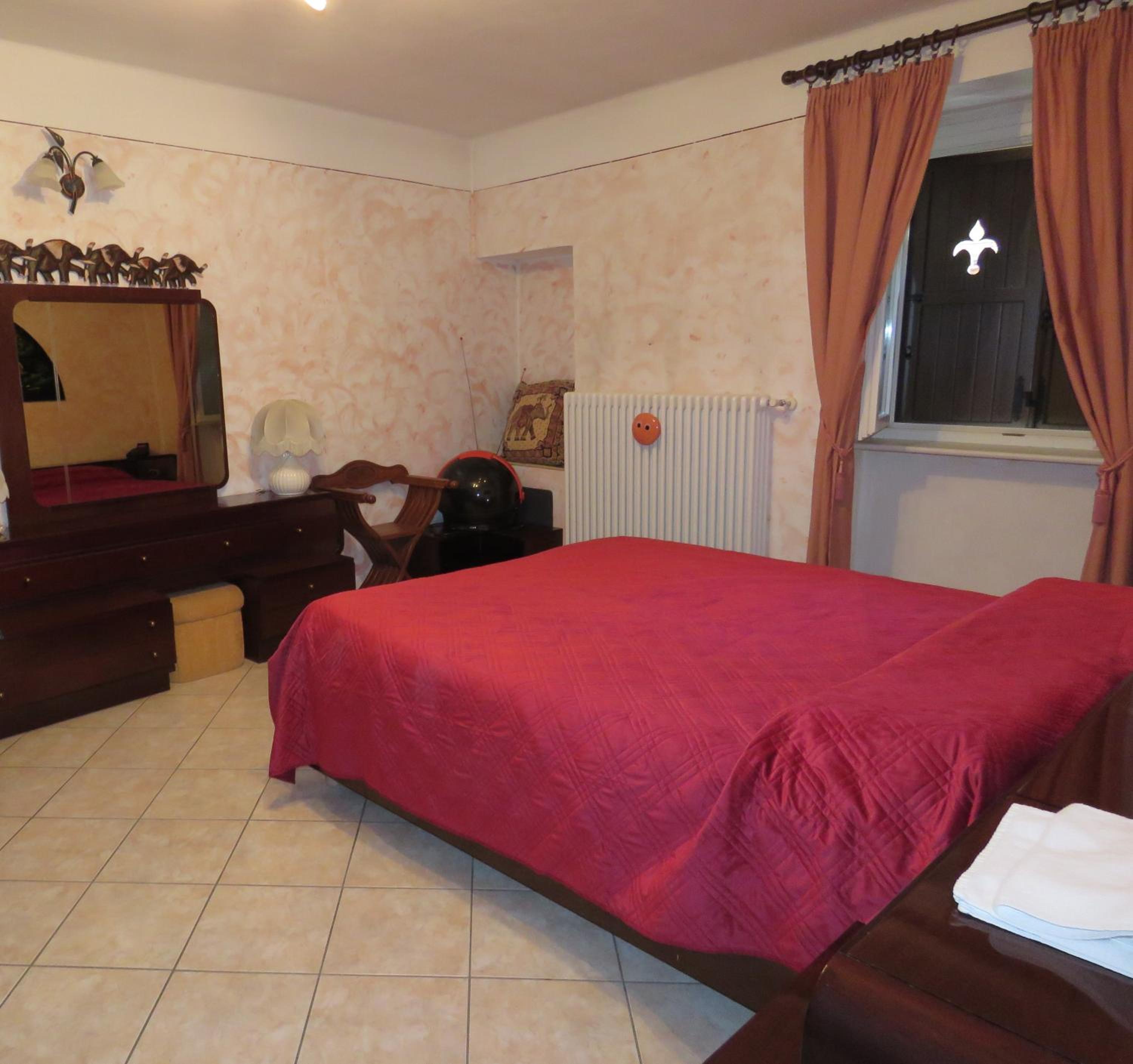 Deluxe Room - Photo 4