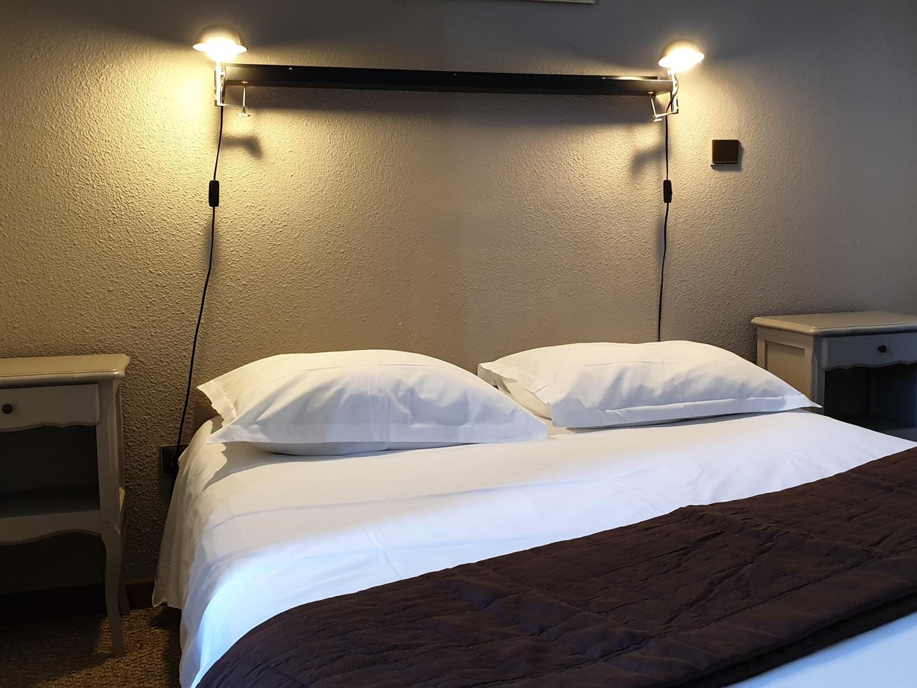Double Room - Photo 3