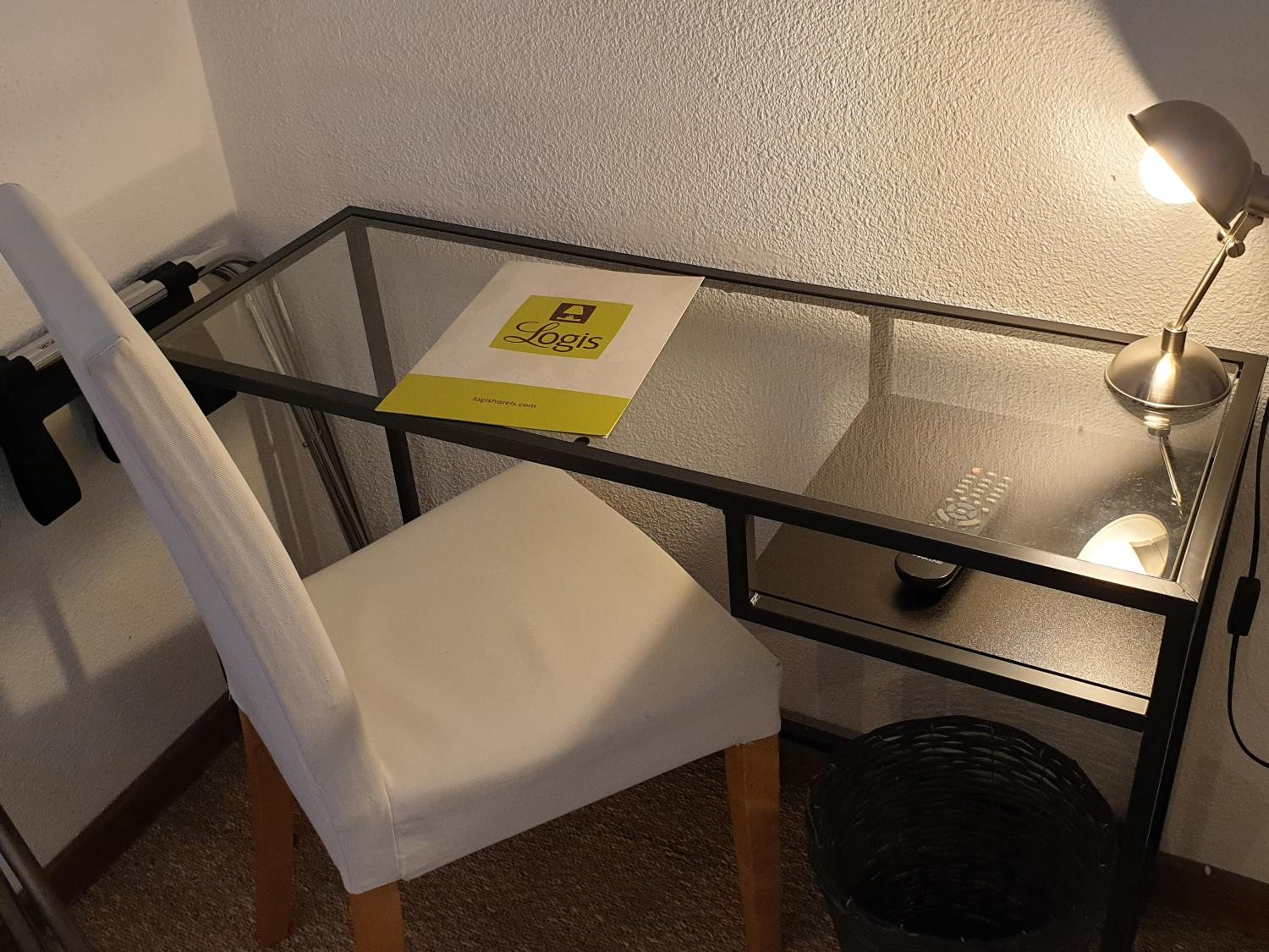 Double Room - Photo 2