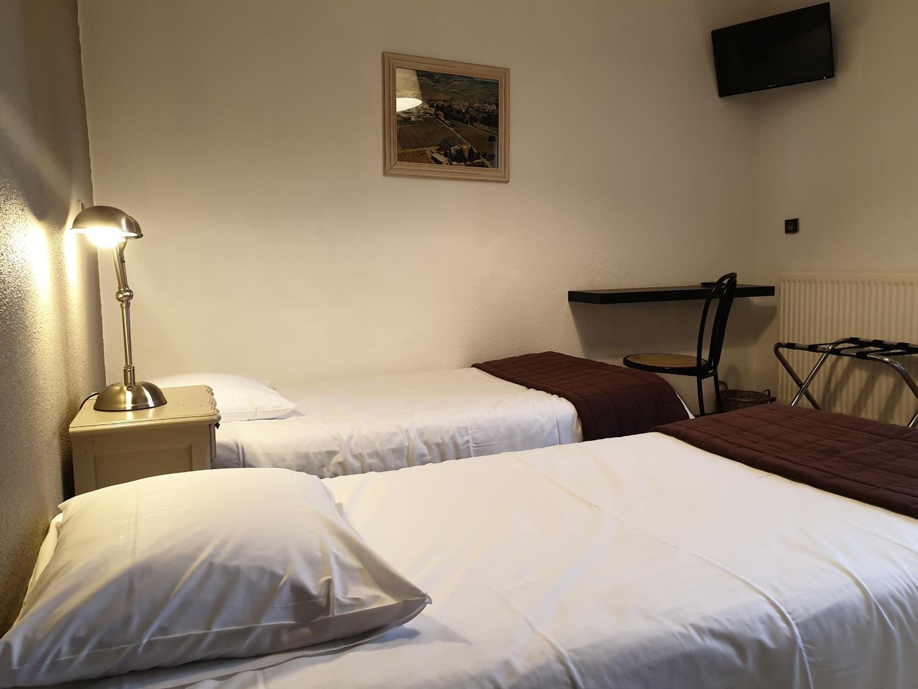 Superior Twin Room - Photo 2