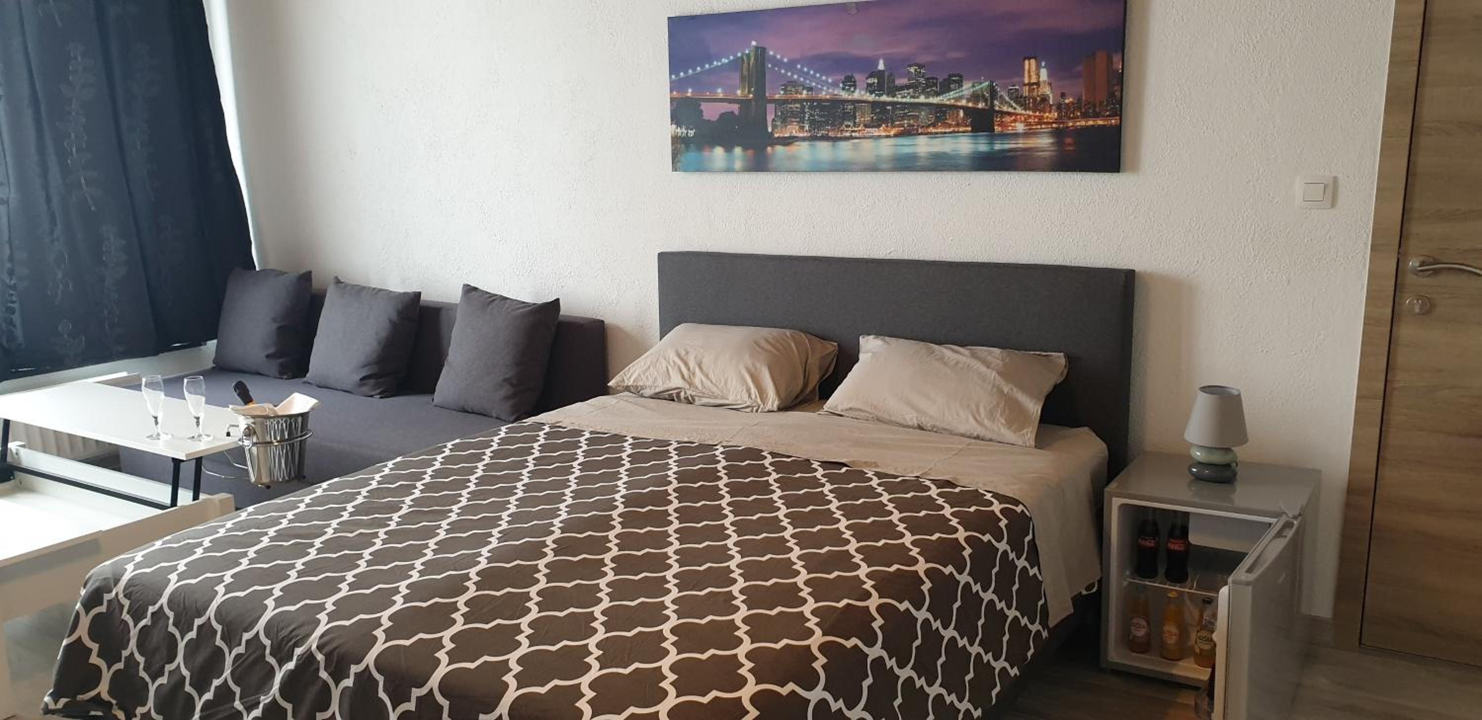 Double Room with Private Bathroom photo 1