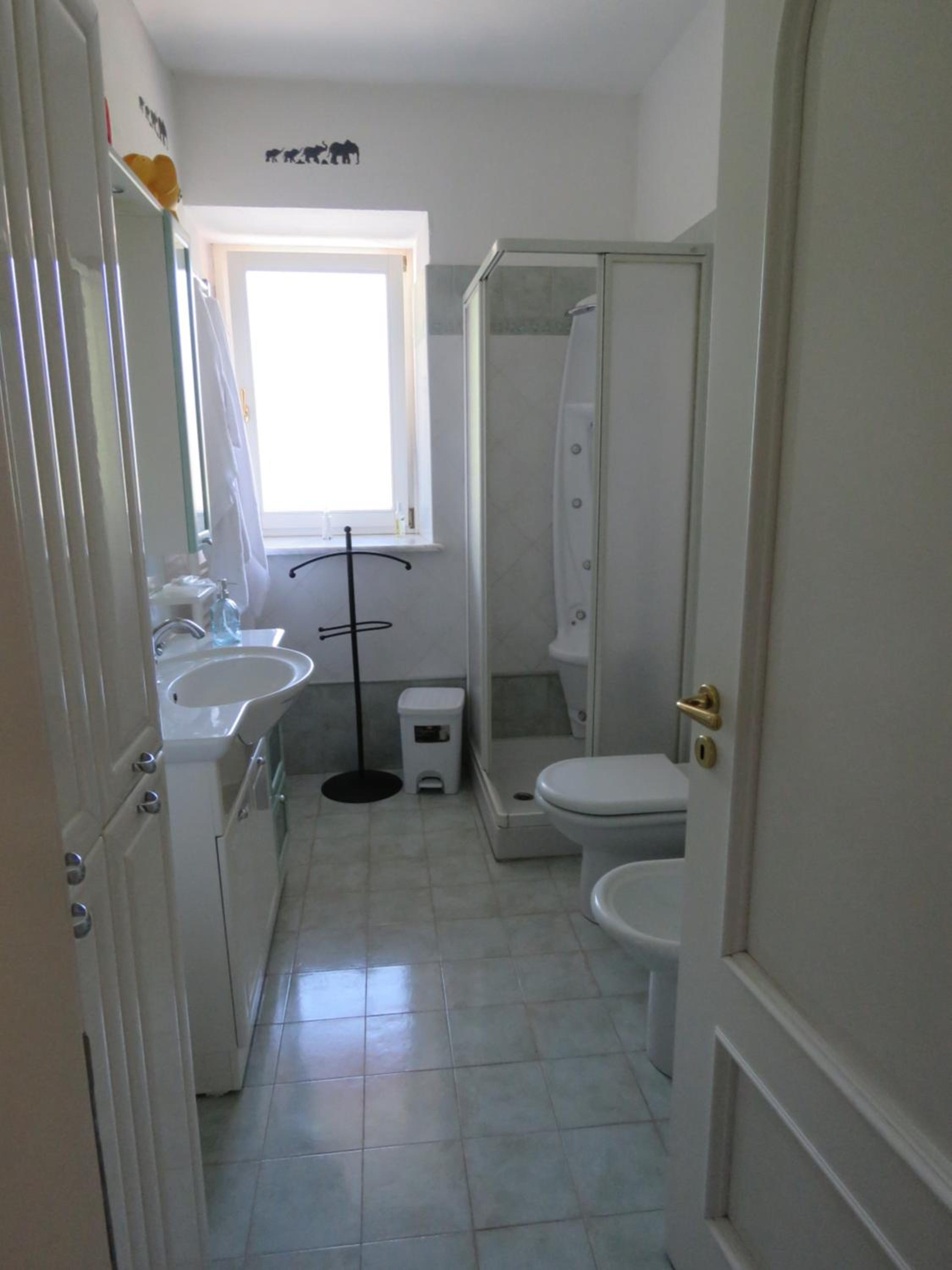 Deluxe Room - Photo 2