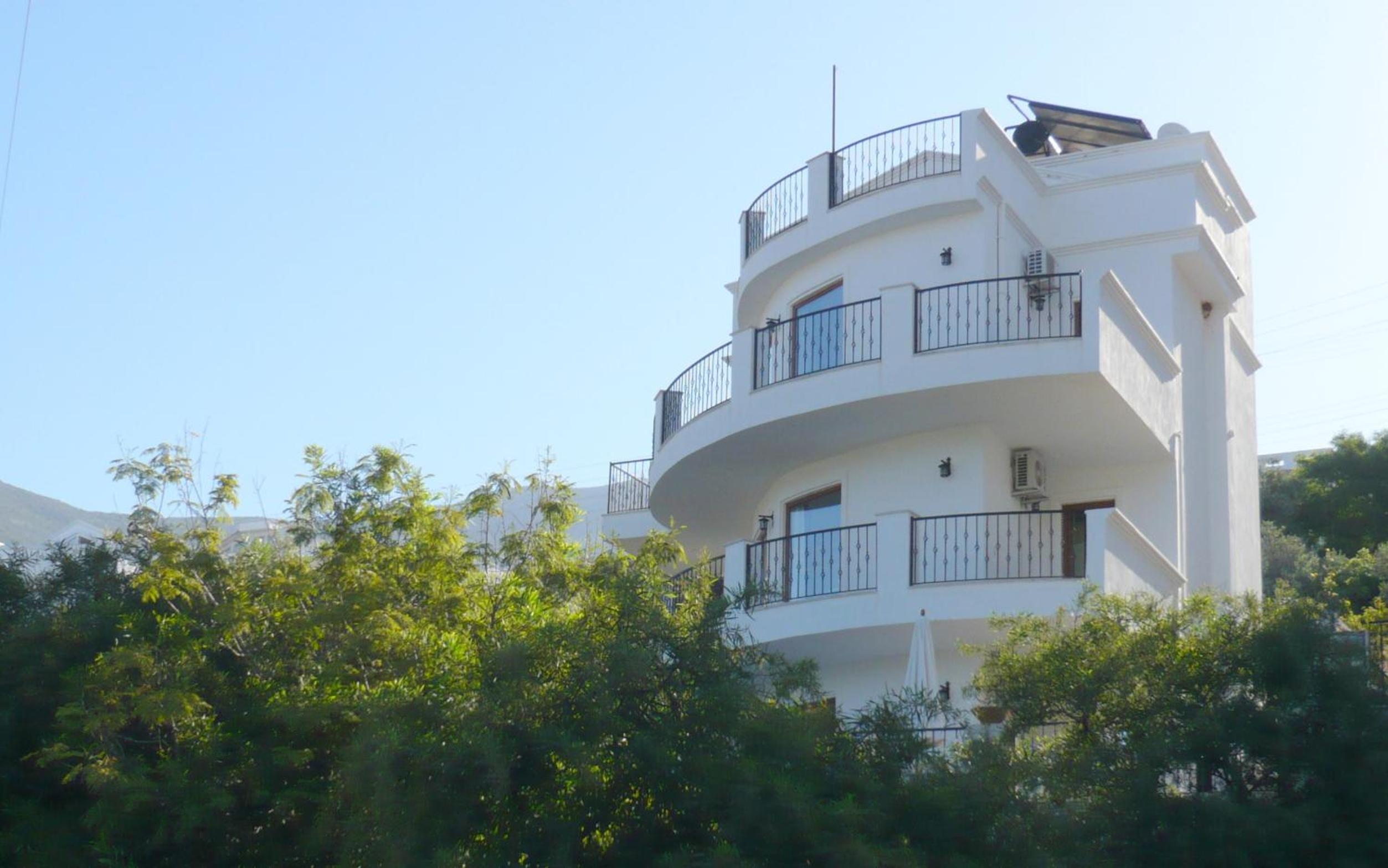 Villa with Sea View - Photo 26