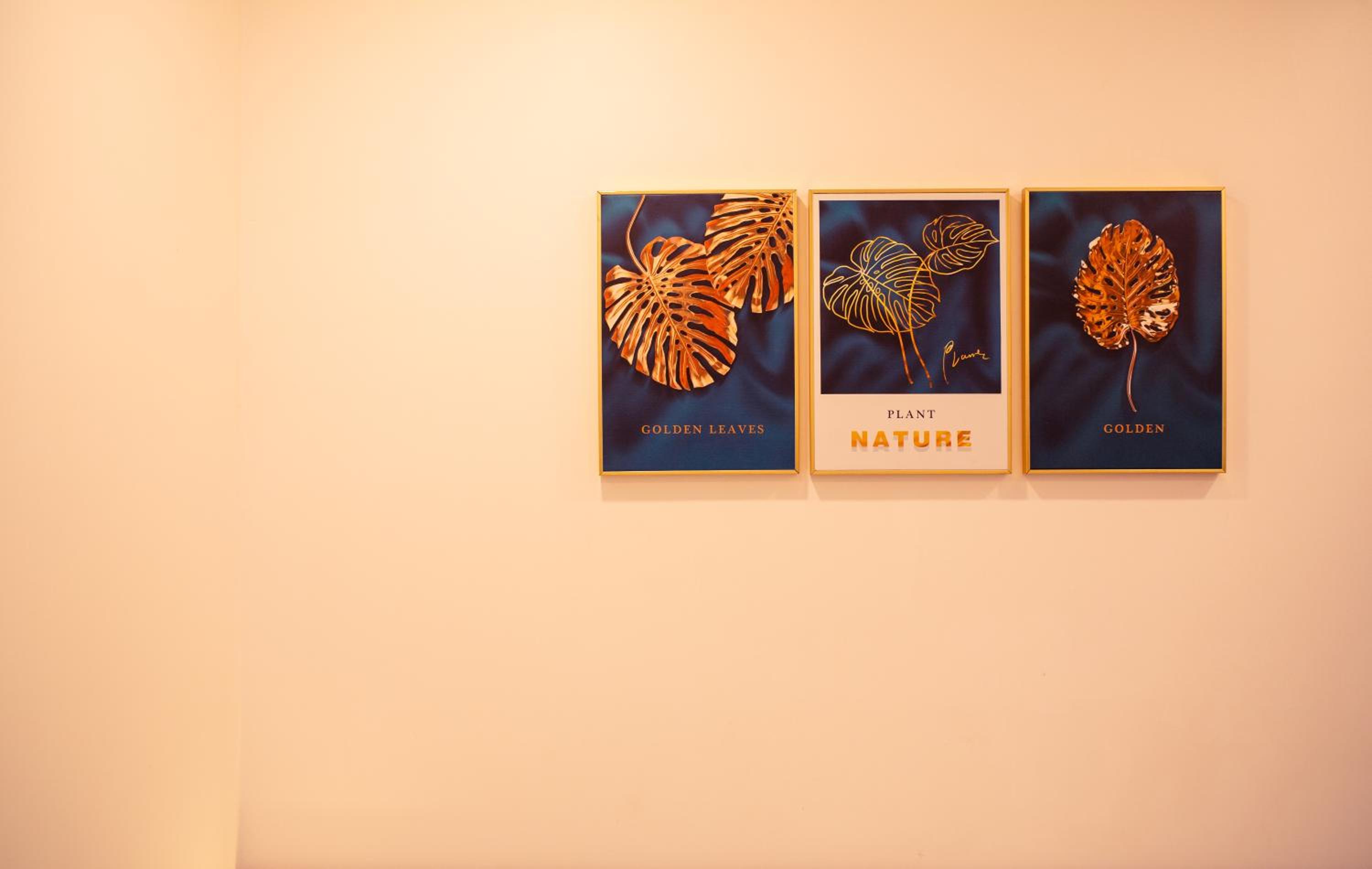 Standard King Room photo 2