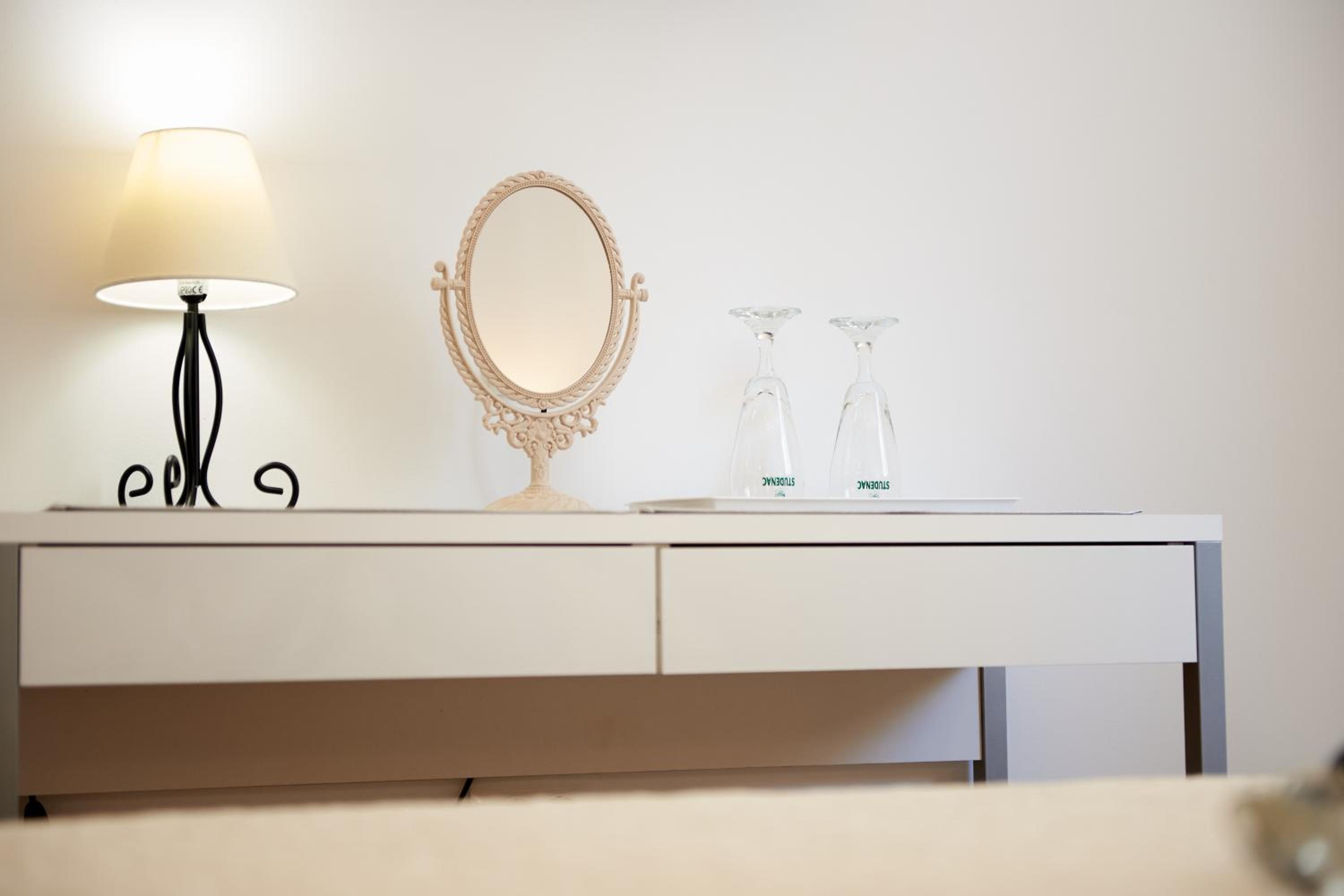 Deluxe Room - Photo 14