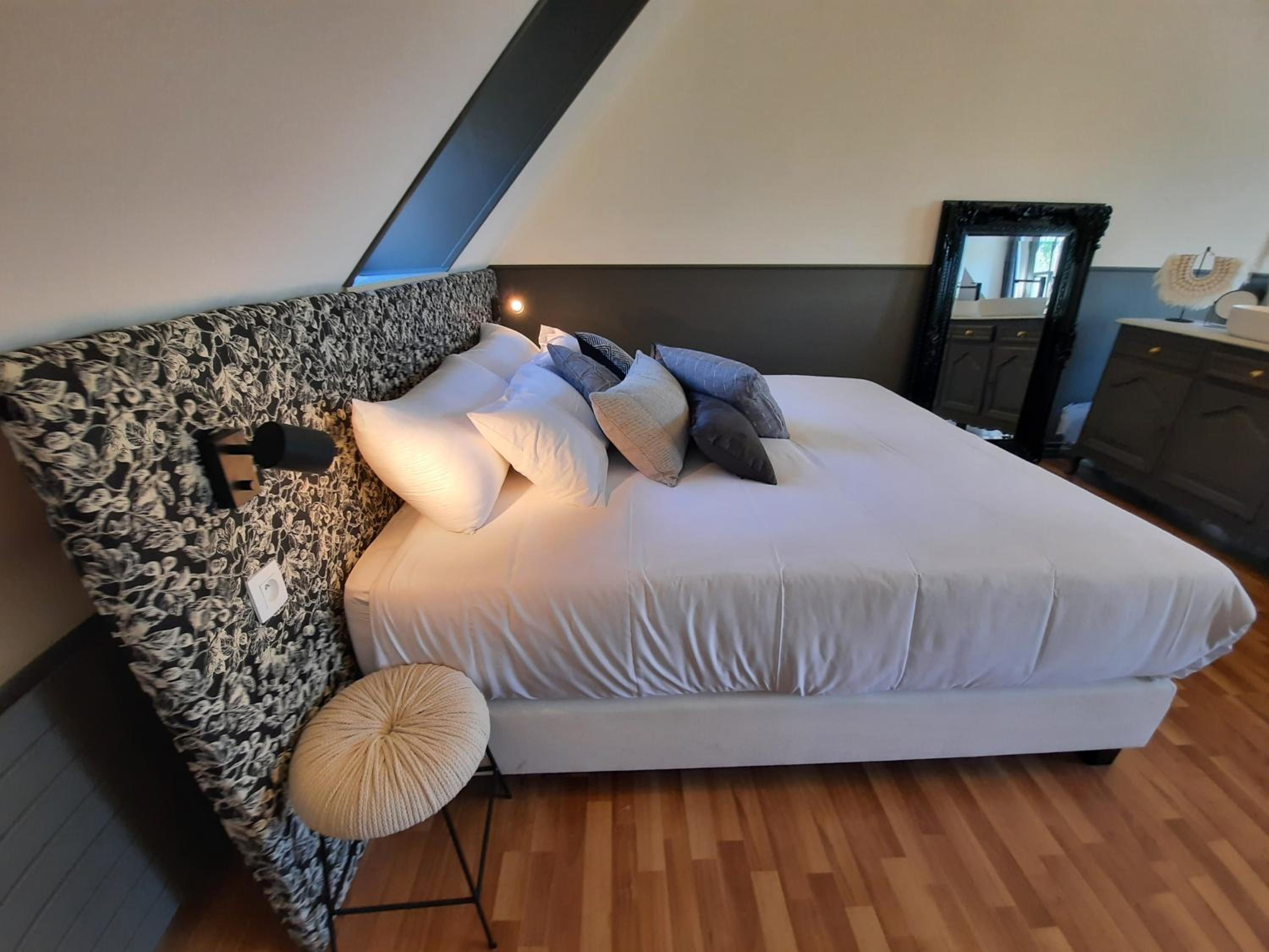 Deluxe Suite photo 1