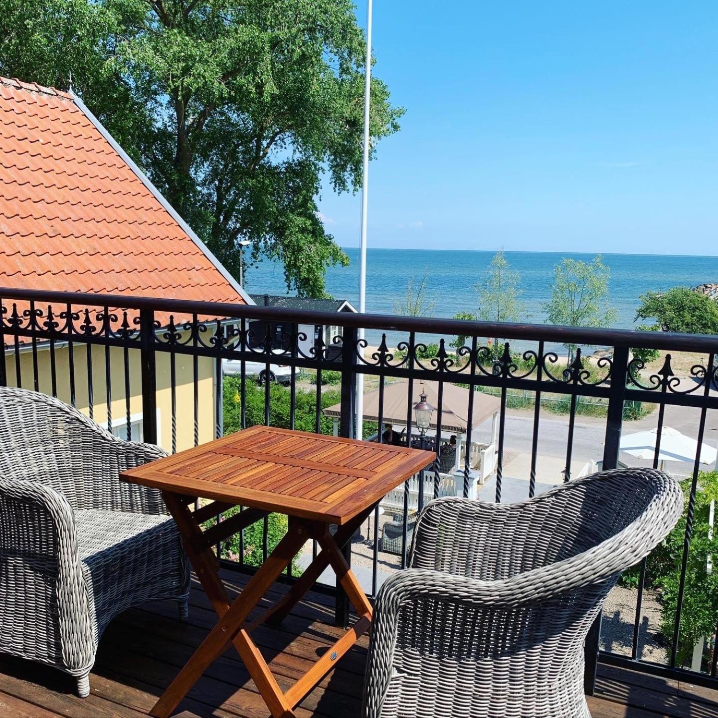 Double Room with Balcony and Sea View - Photo 4