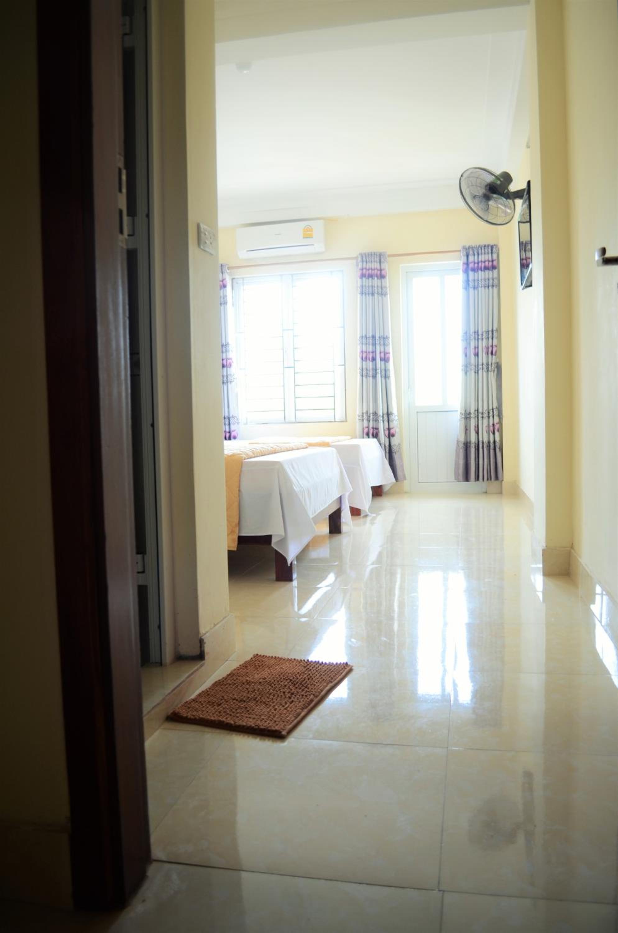 Deluxe Double Room with Balcony photo 3
