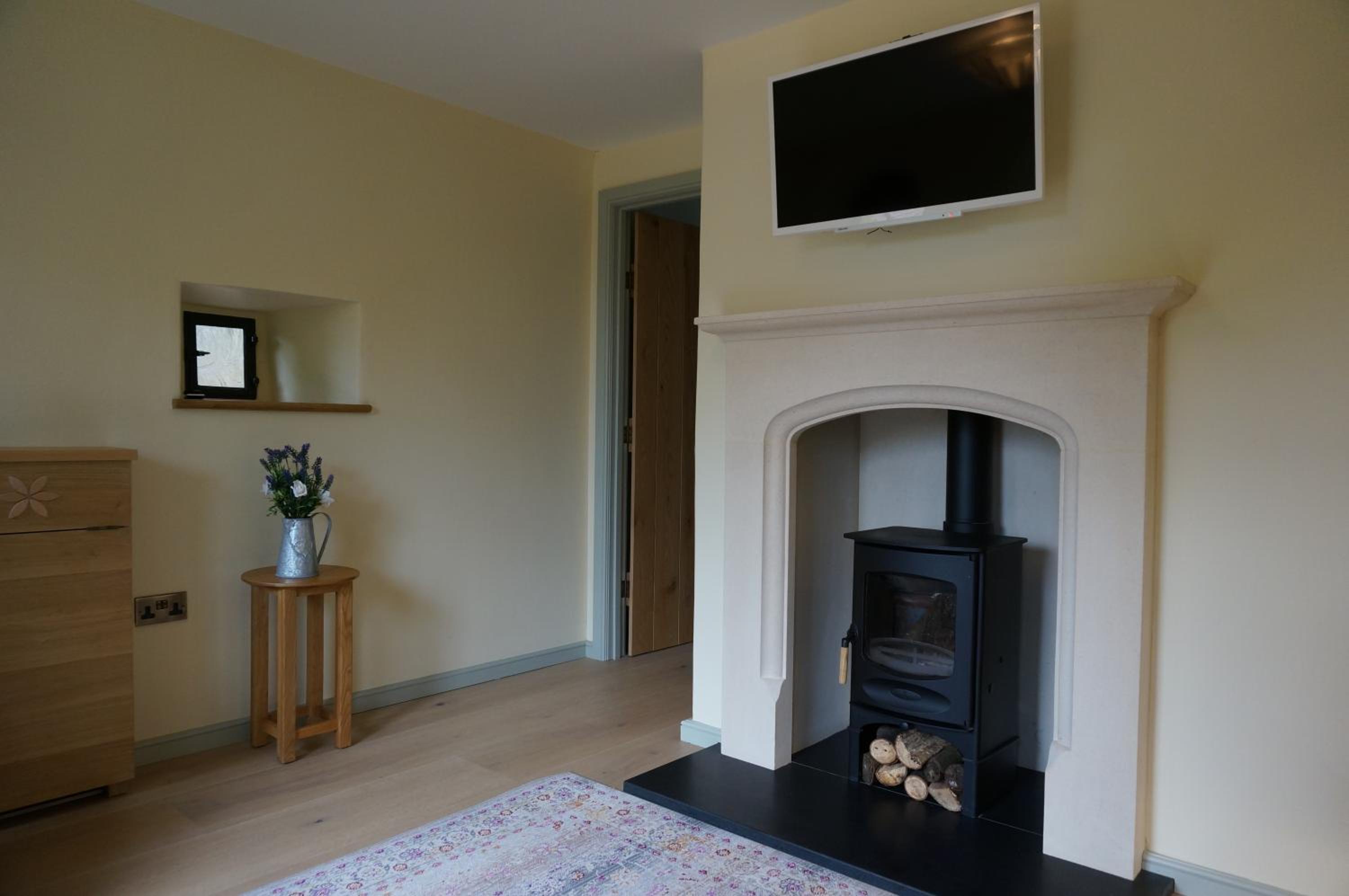 One-Bedroom Cottage - Photo 36