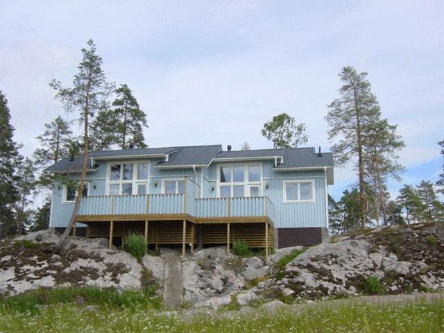 One-Bedroom Cottage With Sauna photo 3