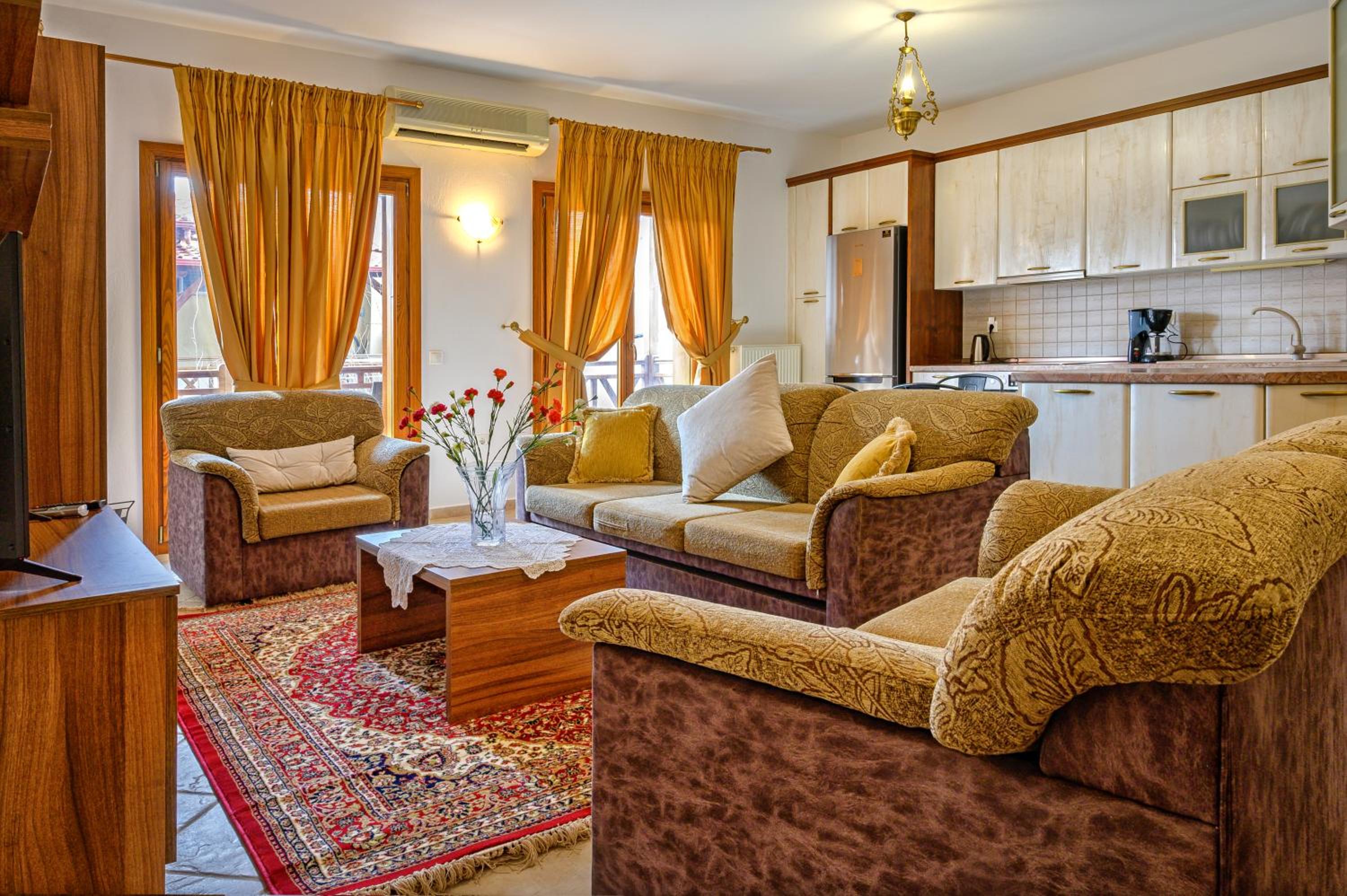Two-Bedroom Apartment - Photo 7