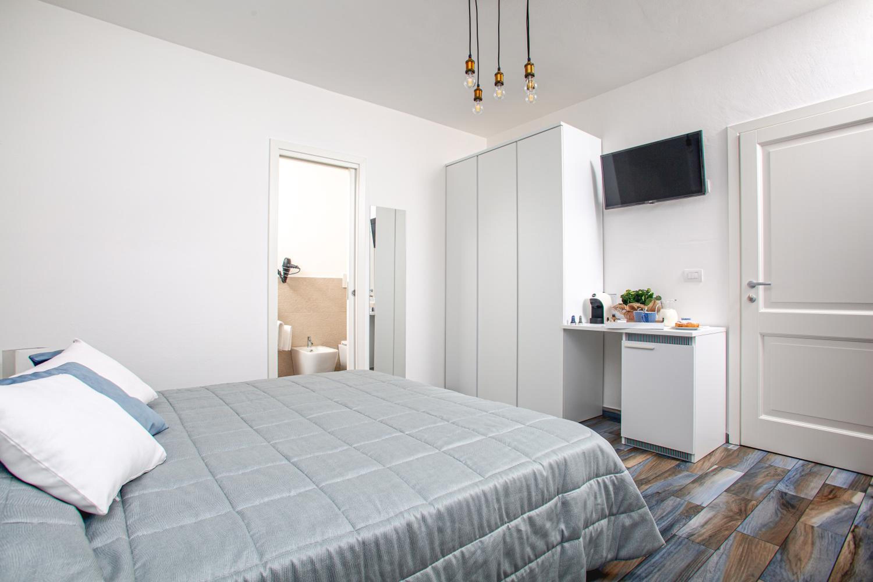 Double Room with Balcony and Sea View photo 2