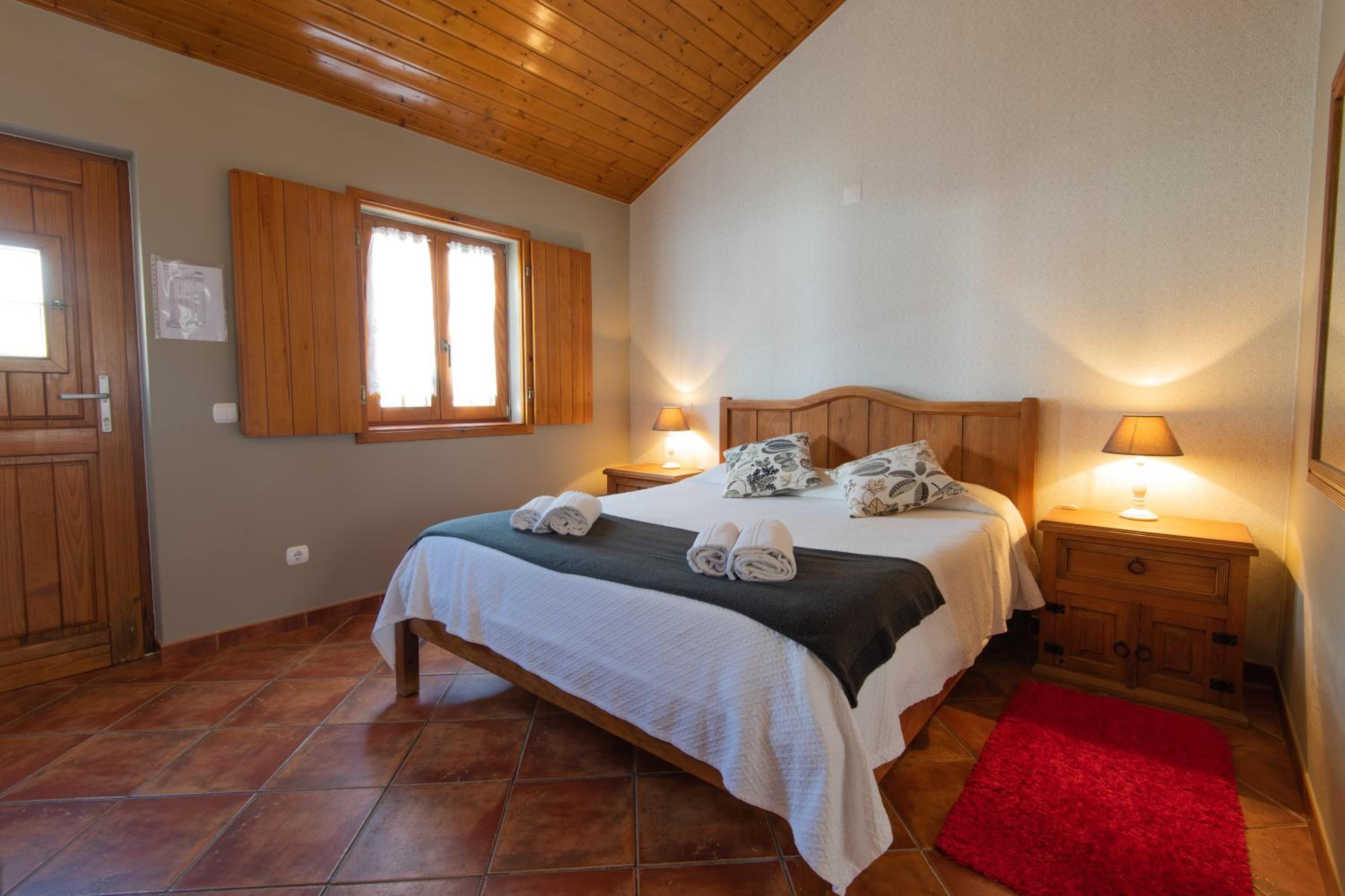 Double Room - Photo 2