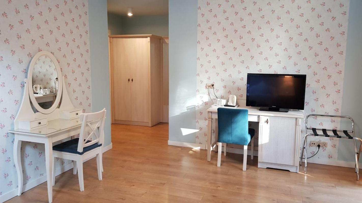 Triple Room with Balcony - Photo 3