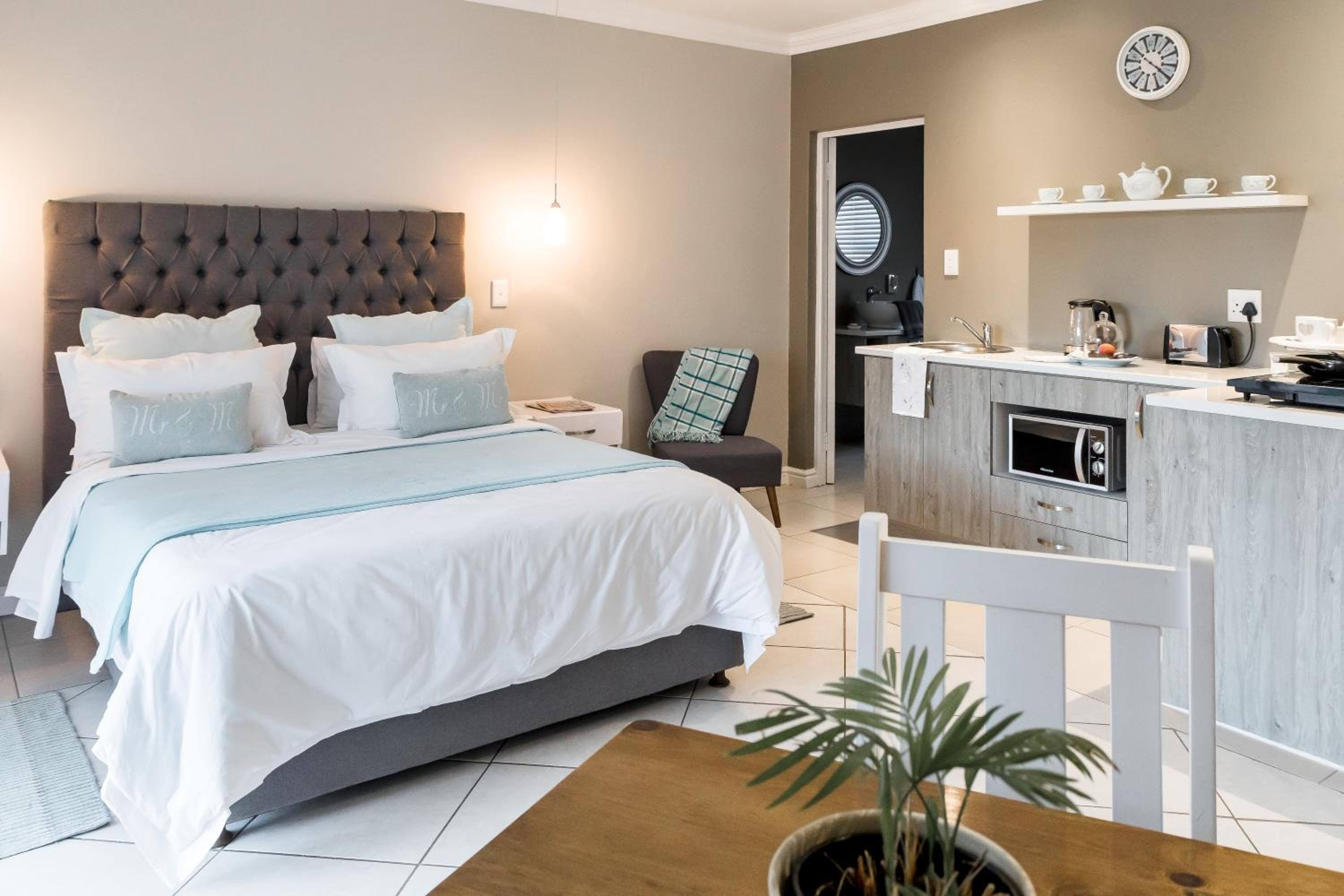  Double Room - Photo 3