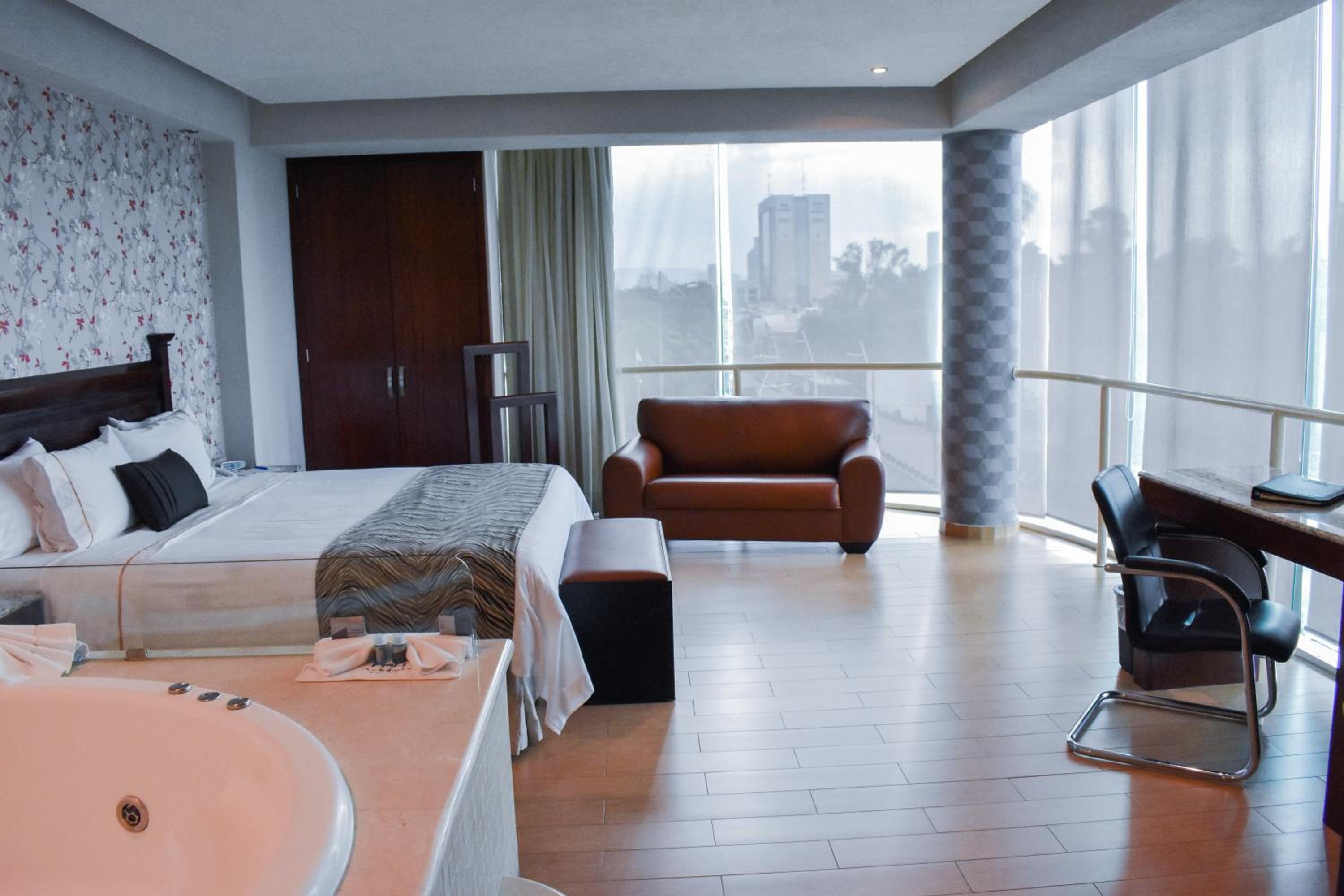 Suite Deluxe avec Baignoire Spa