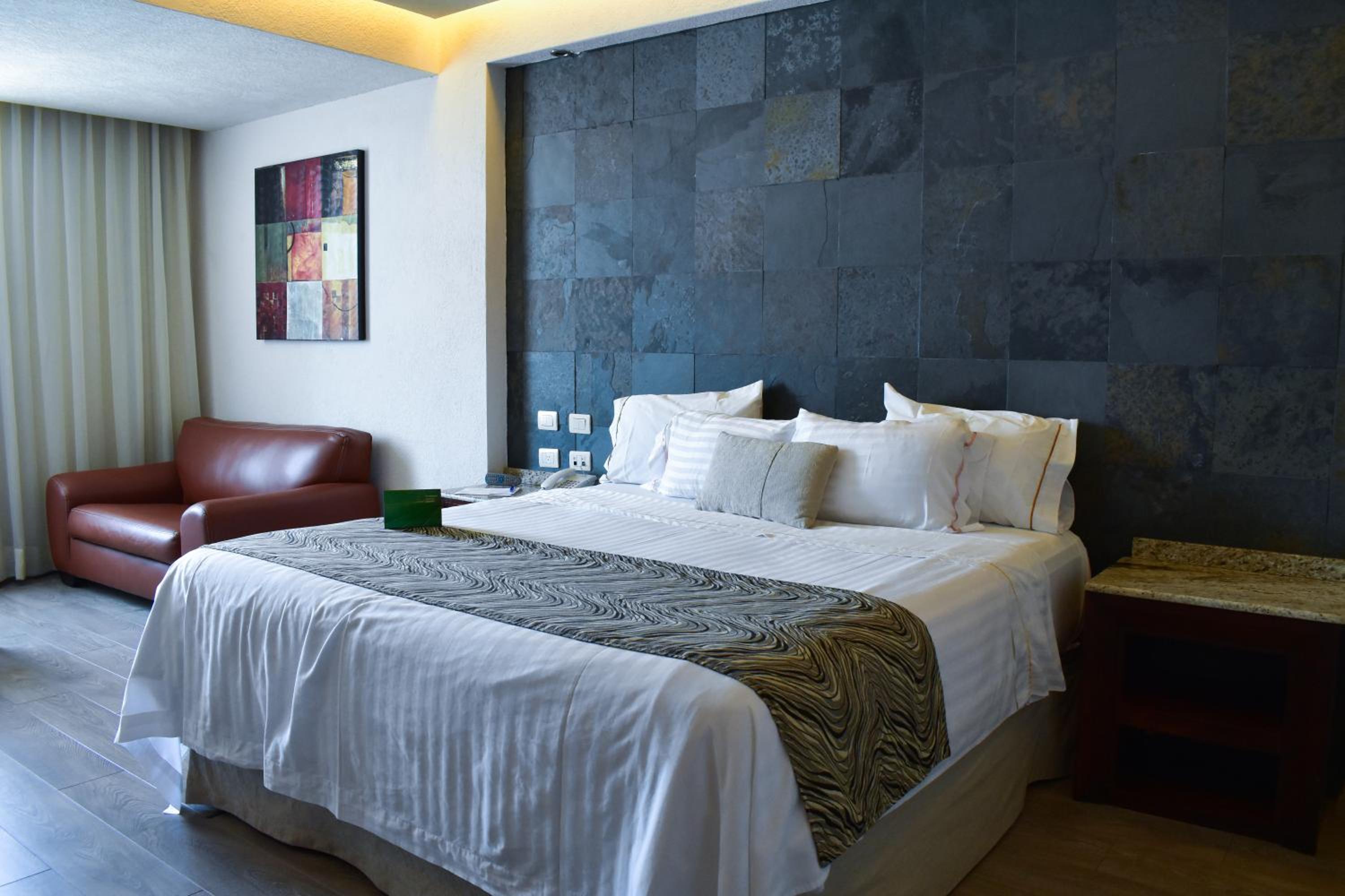 Standard  Room - Photo 9