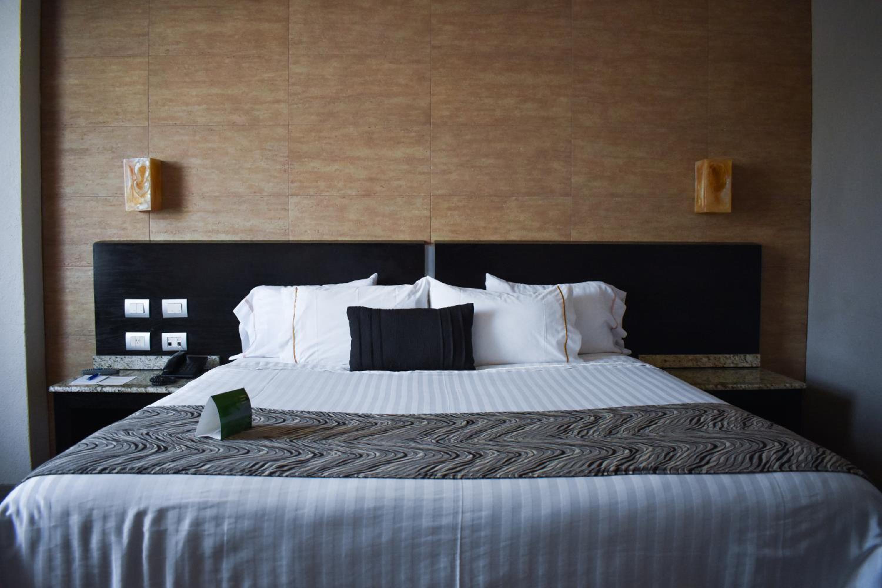 Standard  Room - Photo 8