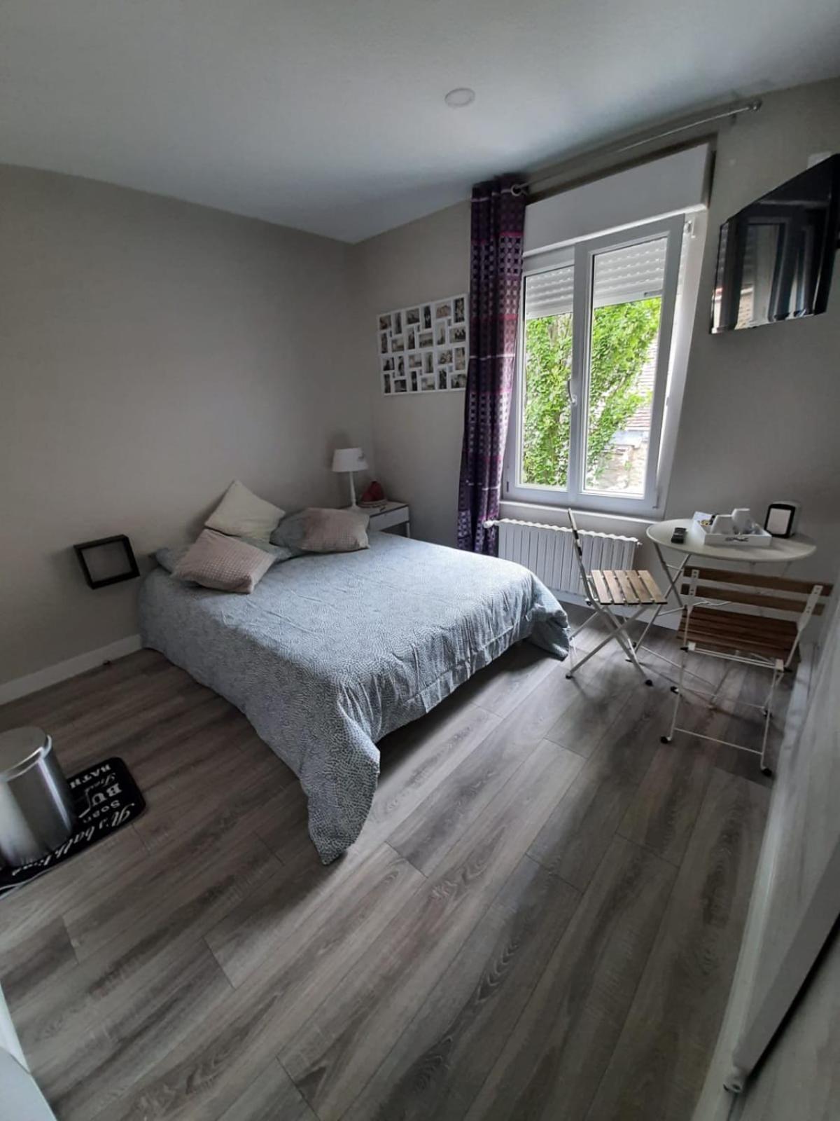 Double Room - Photo 2