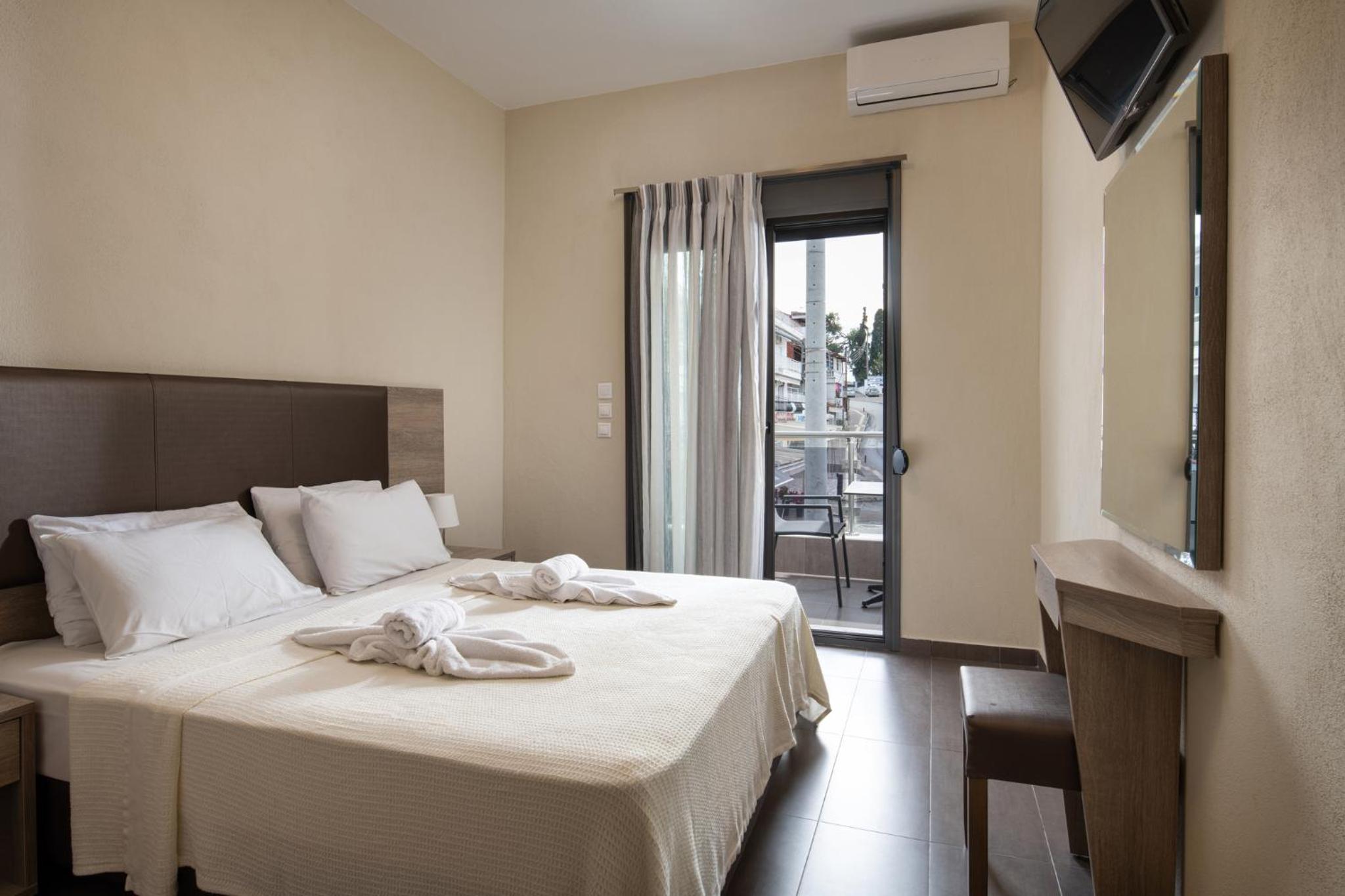 Apartment with Sea View - Photo 5