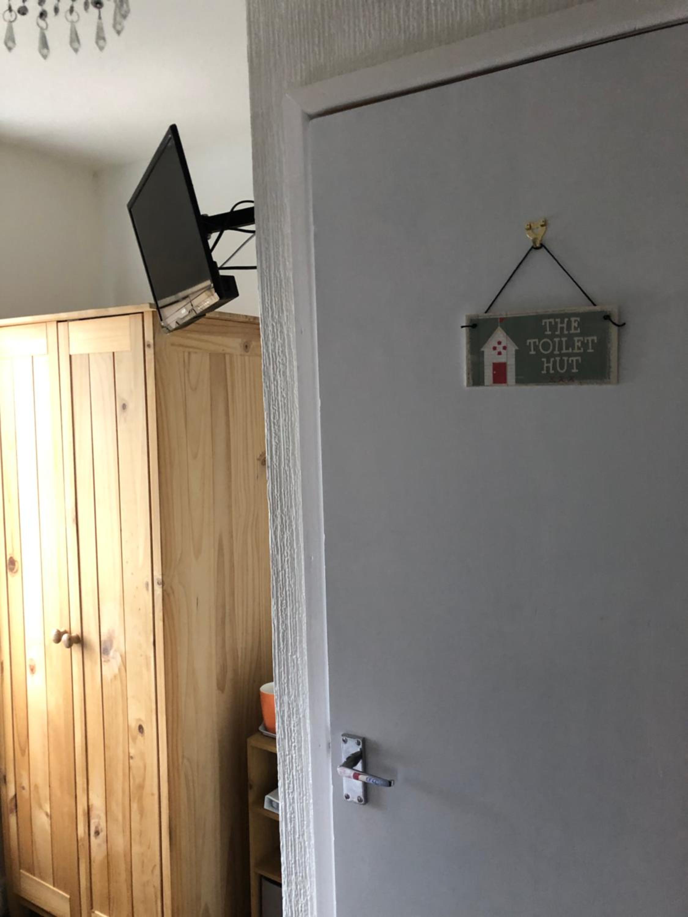 Single Room photo 2