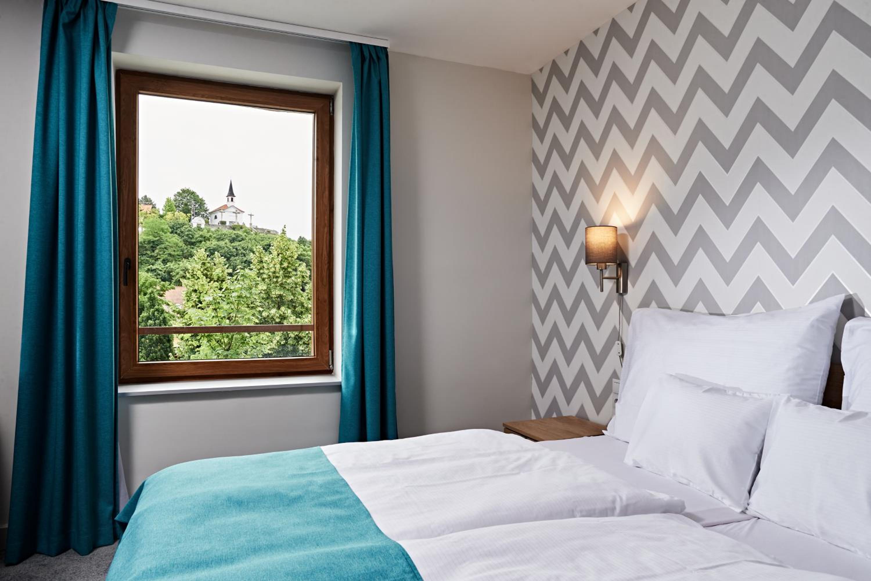 Superior Double or Twin Room - Photo 3