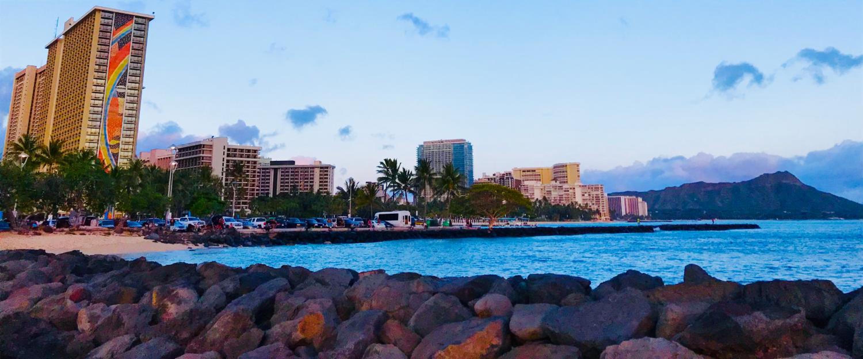 WAIKIKI 2 BEDROOMS, 1 BATH, FREE PARKING, SLEEP 6: Apartment with Pool View photo