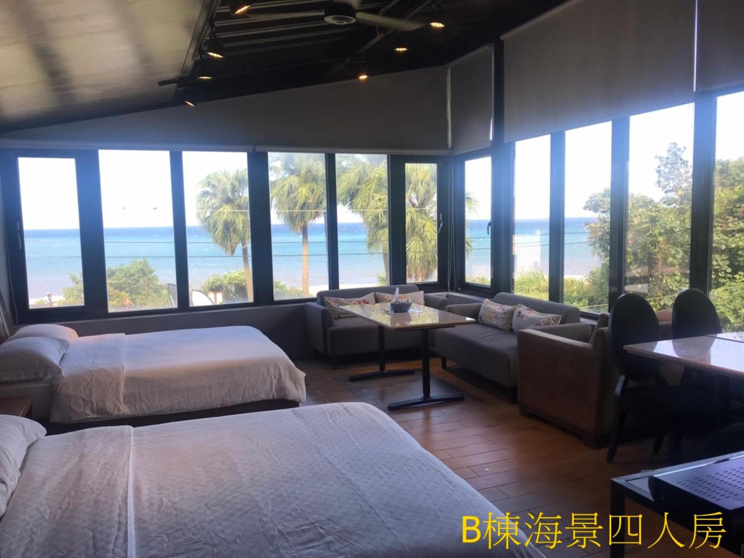 Quadruple Room with Sea View photo 2