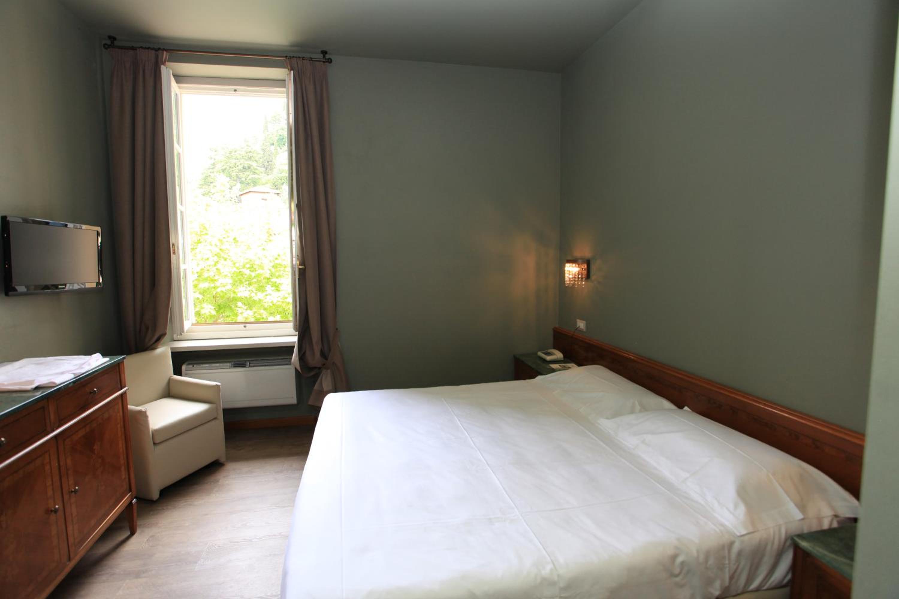 Classic Double Room  - Photo 7
